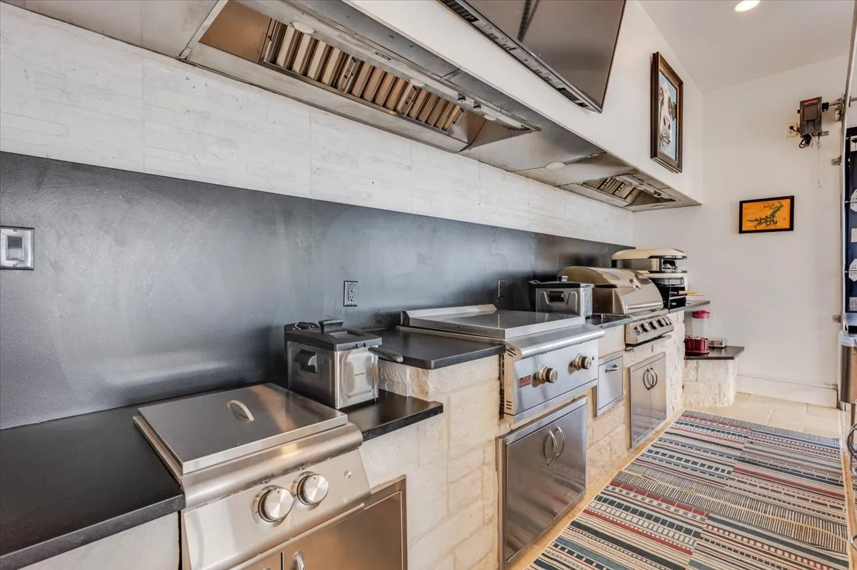 Single Family Residence For Sale in Palo Pinto County , 1011 Possum Point, Graford, Texas 76449, 5 Bedroom, 5 Bathroom, 2 Garage spaces, 5,362 Sqft, built in 2021, mls#21385630, Real Estate Agent in Graford, Homes For Sale in Palo Pinto county, Homes For Sale in Graford, Realtor in Graford Texas, Real Estate Brokerage Independent Realty Texas, Luminita Cordes Realtor