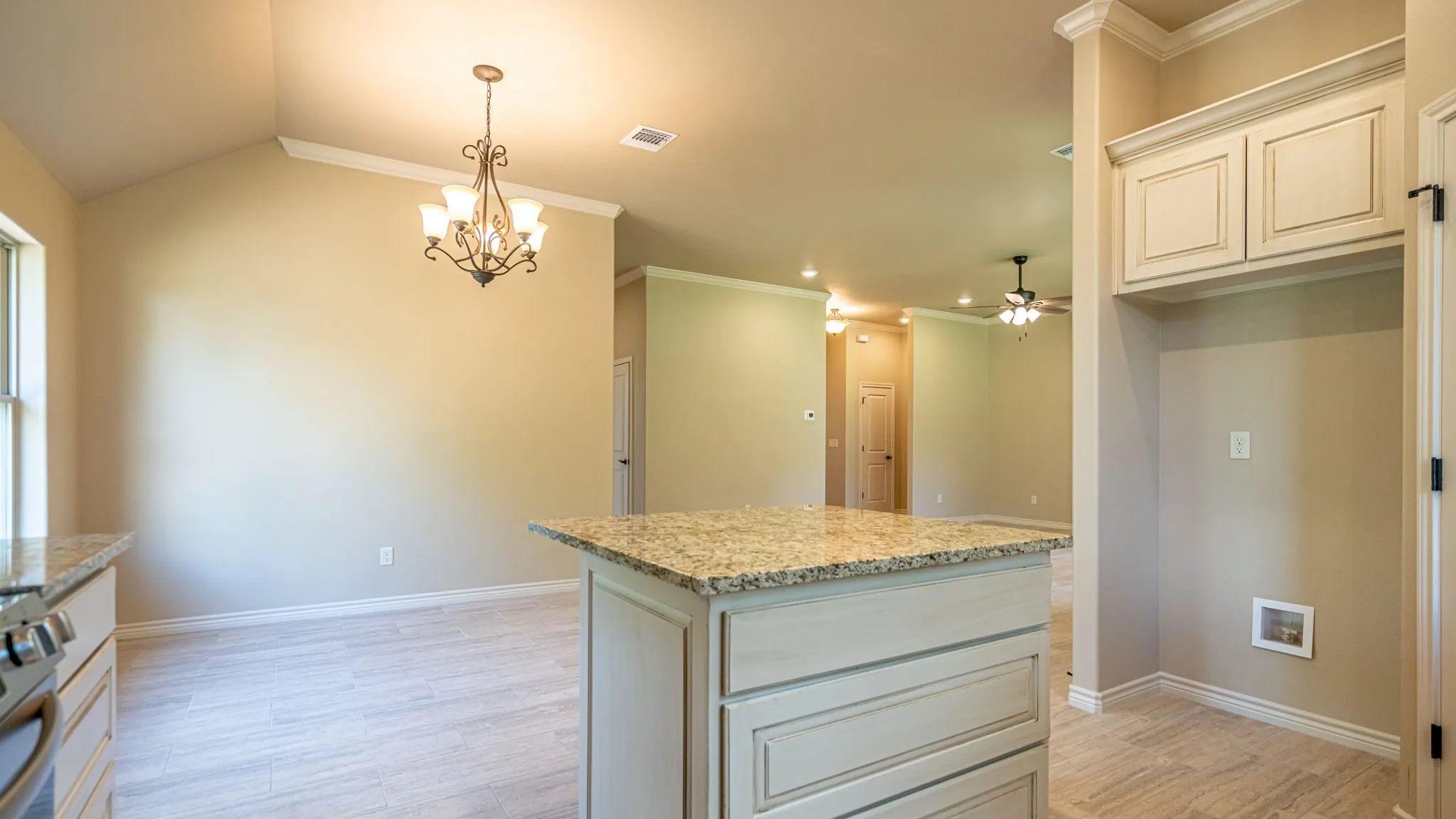Single Family Residence For Sale in Hood County , 2714 Austin Drive, Granbury, Texas 76048, 3 Bedroom, 2 Bathroom, 2 Garage spaces, 1,547 Sqft, built in 2025, mls#21386195, Real Estate Agent in Granbury, Homes For Sale in Hood county, Homes For Sale in Granbury, Realtor in Granbury Texas, Real Estate Brokerage Independent Realty Texas, Luminita Cordes Realtor