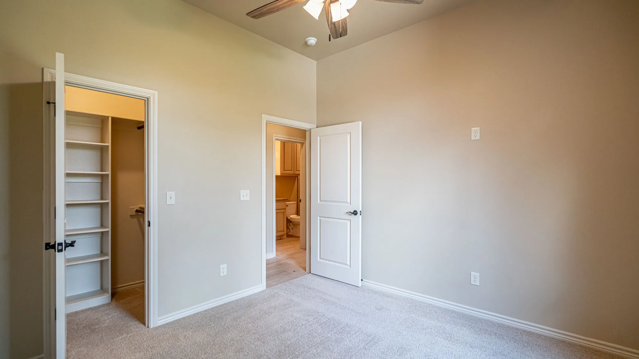 Single Family Residence For Sale in Hood County , 2714 Austin Drive, Granbury, Texas 76048, 3 Bedroom, 2 Bathroom, 2 Garage spaces, 1,547 Sqft, built in 2025, mls#21386195, Real Estate Agent in Granbury, Homes For Sale in Hood county, Homes For Sale in Granbury, Realtor in Granbury Texas, Real Estate Brokerage Independent Realty Texas, Luminita Cordes Realtor