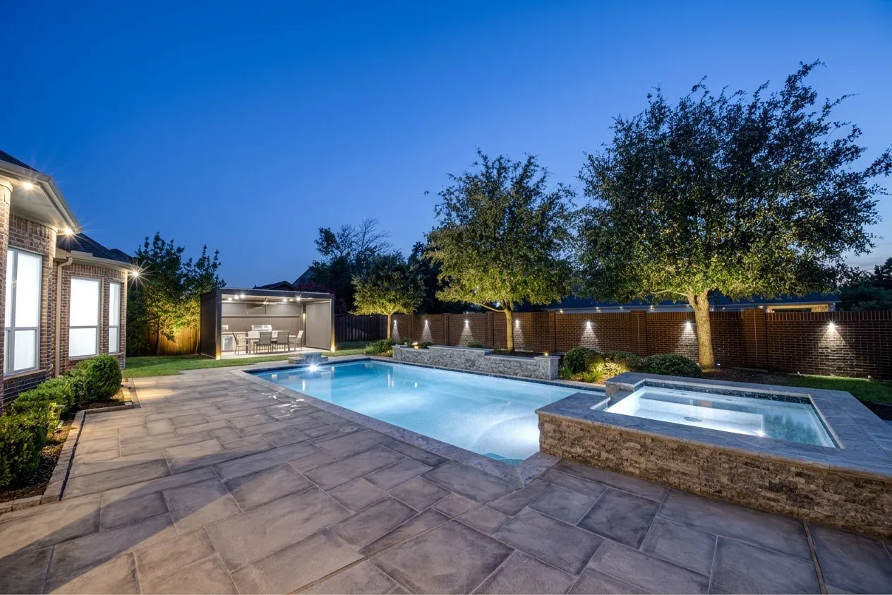Pool, spa and Pergola