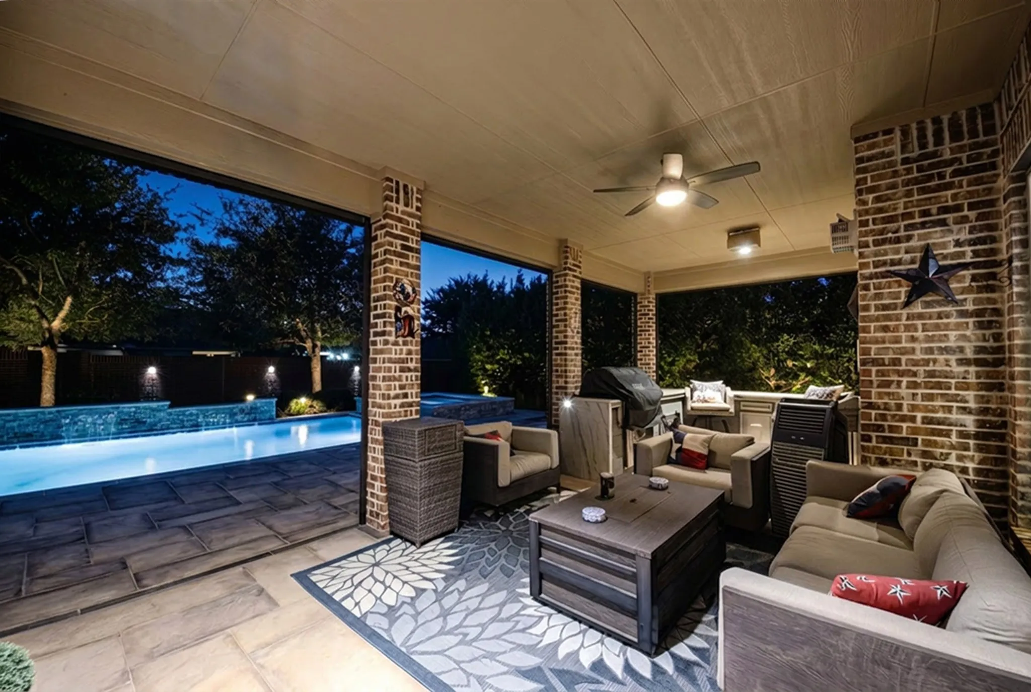 Single Family Residence For Sale in Denton County , 3509 Sutton Drive, Flower Mound, Texas 75028, 5 Bedroom, 6 Bathroom, 3 Garage spaces, 4,497 Sqft, built in 2016, mls#21386191, Real Estate Agent in Flower Mound, Homes For Sale in Denton county, Homes For Sale in Flower Mound, Realtor in Flower Mound Texas, Real Estate Brokerage Independent Realty Texas, Luminita Cordes Realtor