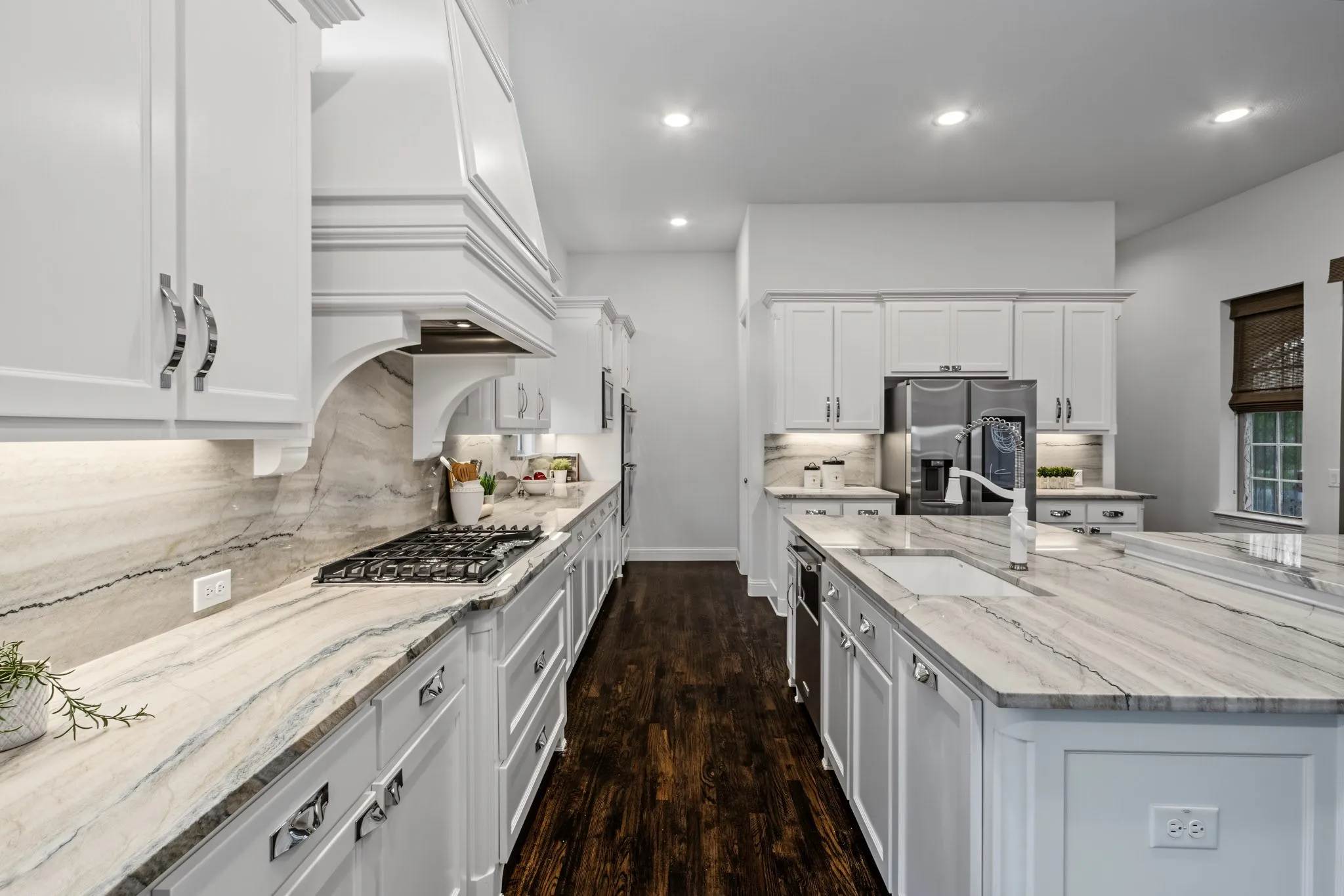 Single Family Residence For Sale in Denton County , 3509 Sutton Drive, Flower Mound, Texas 75028, 5 Bedroom, 6 Bathroom, 3 Garage spaces, 4,497 Sqft, built in 2016, mls#21386191, Real Estate Agent in Flower Mound, Homes For Sale in Denton county, Homes For Sale in Flower Mound, Realtor in Flower Mound Texas, Real Estate Brokerage Independent Realty Texas, Luminita Cordes Realtor