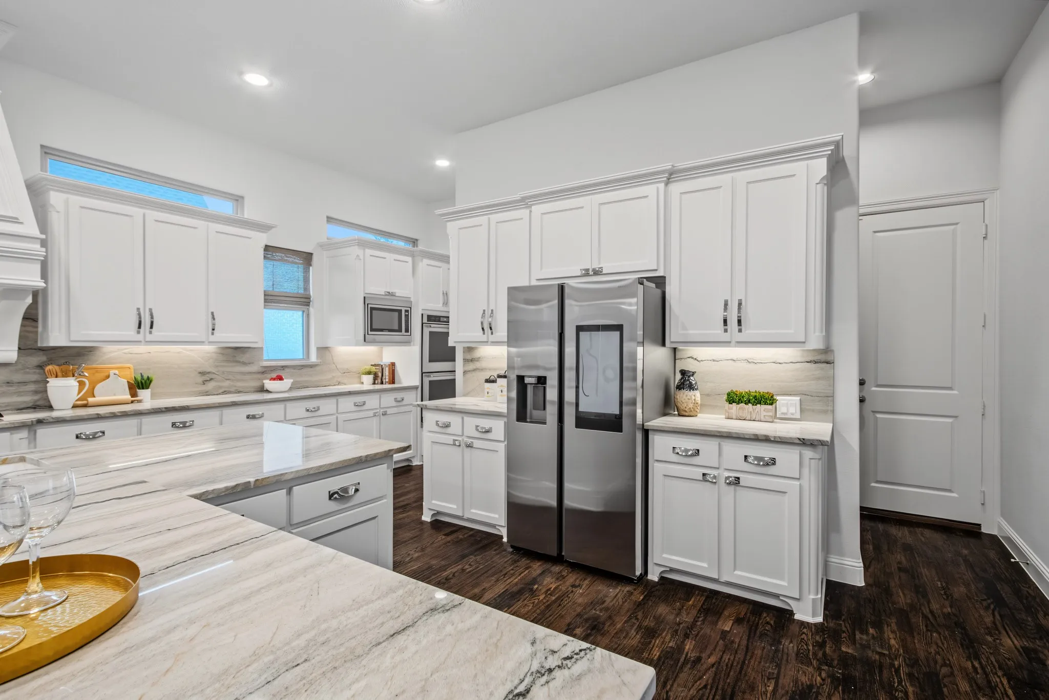 Single Family Residence For Sale in Denton County , 3509 Sutton Drive, Flower Mound, Texas 75028, 5 Bedroom, 6 Bathroom, 3 Garage spaces, 4,497 Sqft, built in 2016, mls#21386191, Real Estate Agent in Flower Mound, Homes For Sale in Denton county, Homes For Sale in Flower Mound, Realtor in Flower Mound Texas, Real Estate Brokerage Independent Realty Texas, Luminita Cordes Realtor