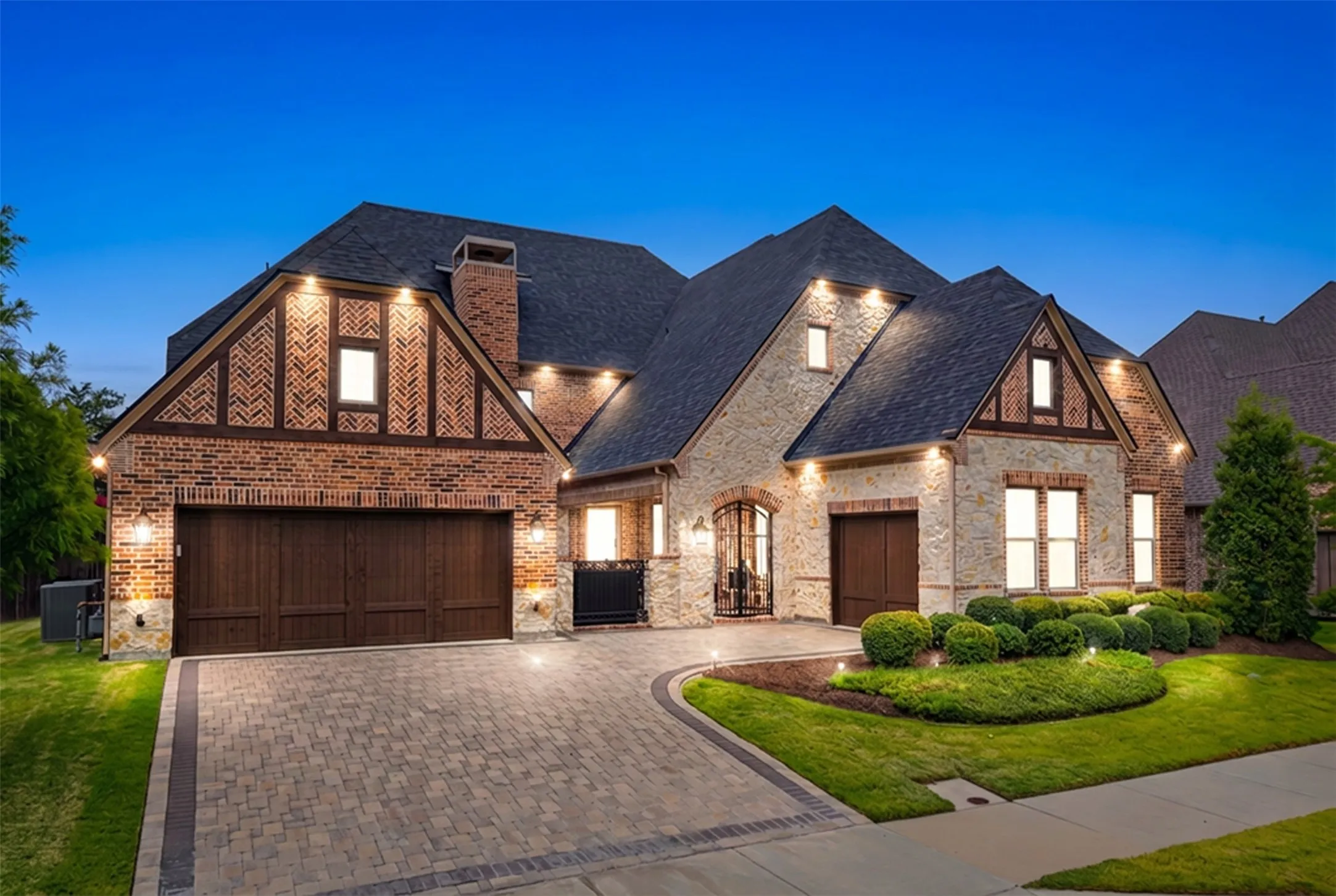 Pavestone driveway adds to the curb appeal!
