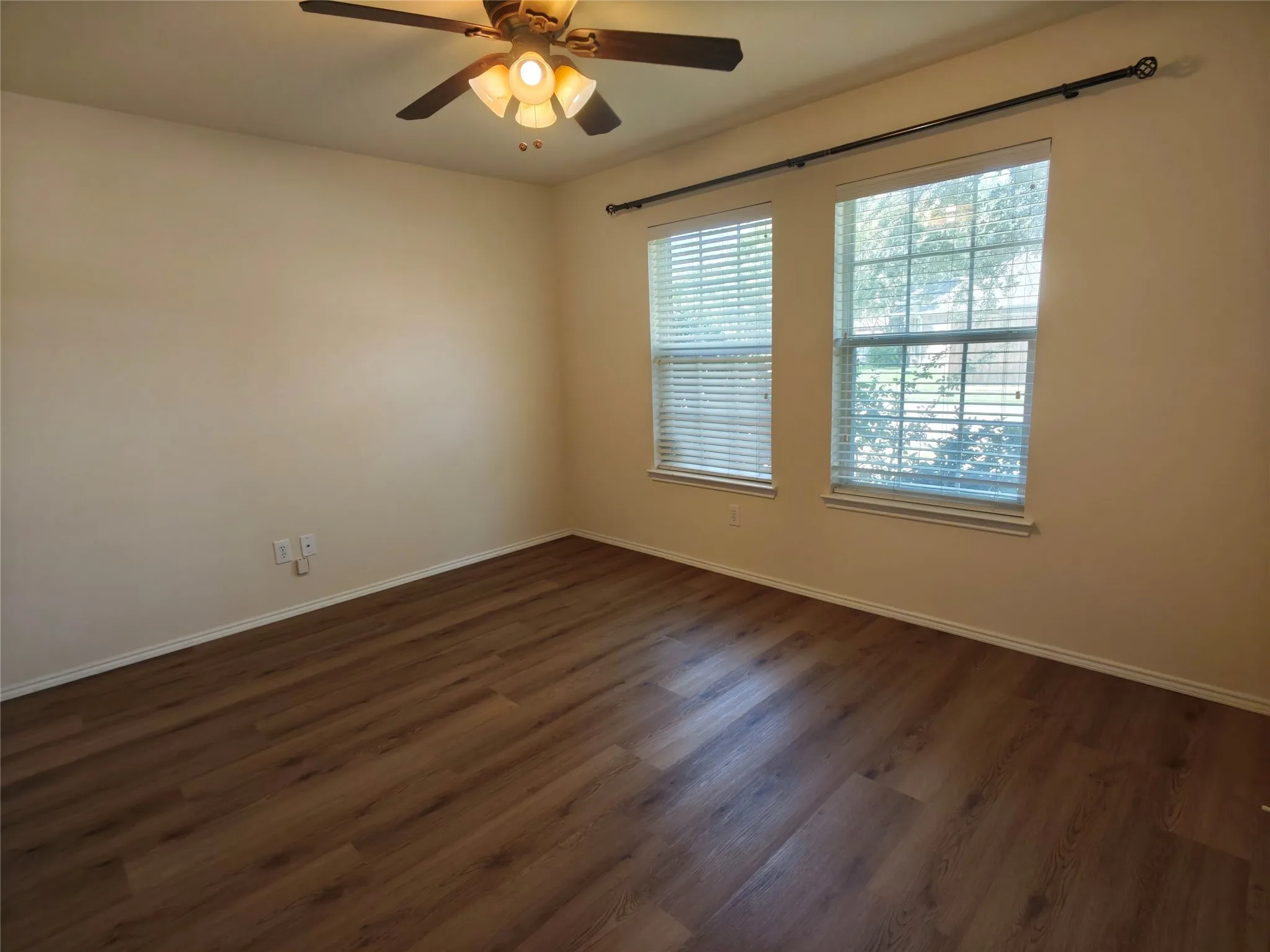 Single Family Residence For Rent in Collin County , 1304 Hansberry Drive, Allen, Texas 75002, 3 Bedroom, 2 Bathroom, 2 Garage spaces, 1,969 Sqft, built in 2003, mls#21386201, Real Estate Agent in Allen, Homes For Rent in Collin county, Homes For Rent in Allen, Realtor in Allen Texas, Real Estate Brokerage Independent Realty Texas, Luminita Cordes Realtor