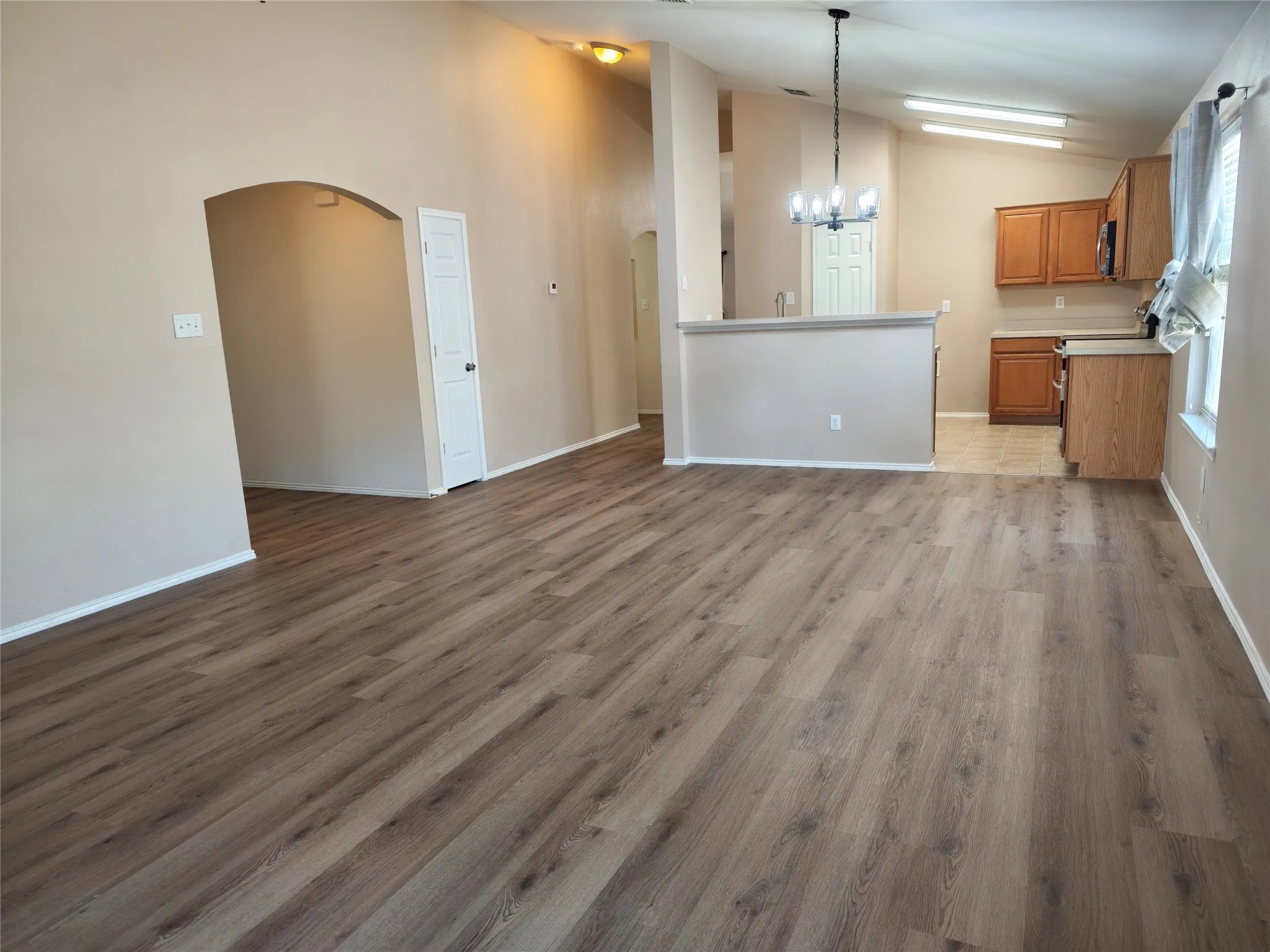 Single Family Residence For Rent in Collin County , 1304 Hansberry Drive, Allen, Texas 75002, 3 Bedroom, 2 Bathroom, 2 Garage spaces, 1,969 Sqft, built in 2003, mls#21386201, Real Estate Agent in Allen, Homes For Rent in Collin county, Homes For Rent in Allen, Realtor in Allen Texas, Real Estate Brokerage Independent Realty Texas, Luminita Cordes Realtor