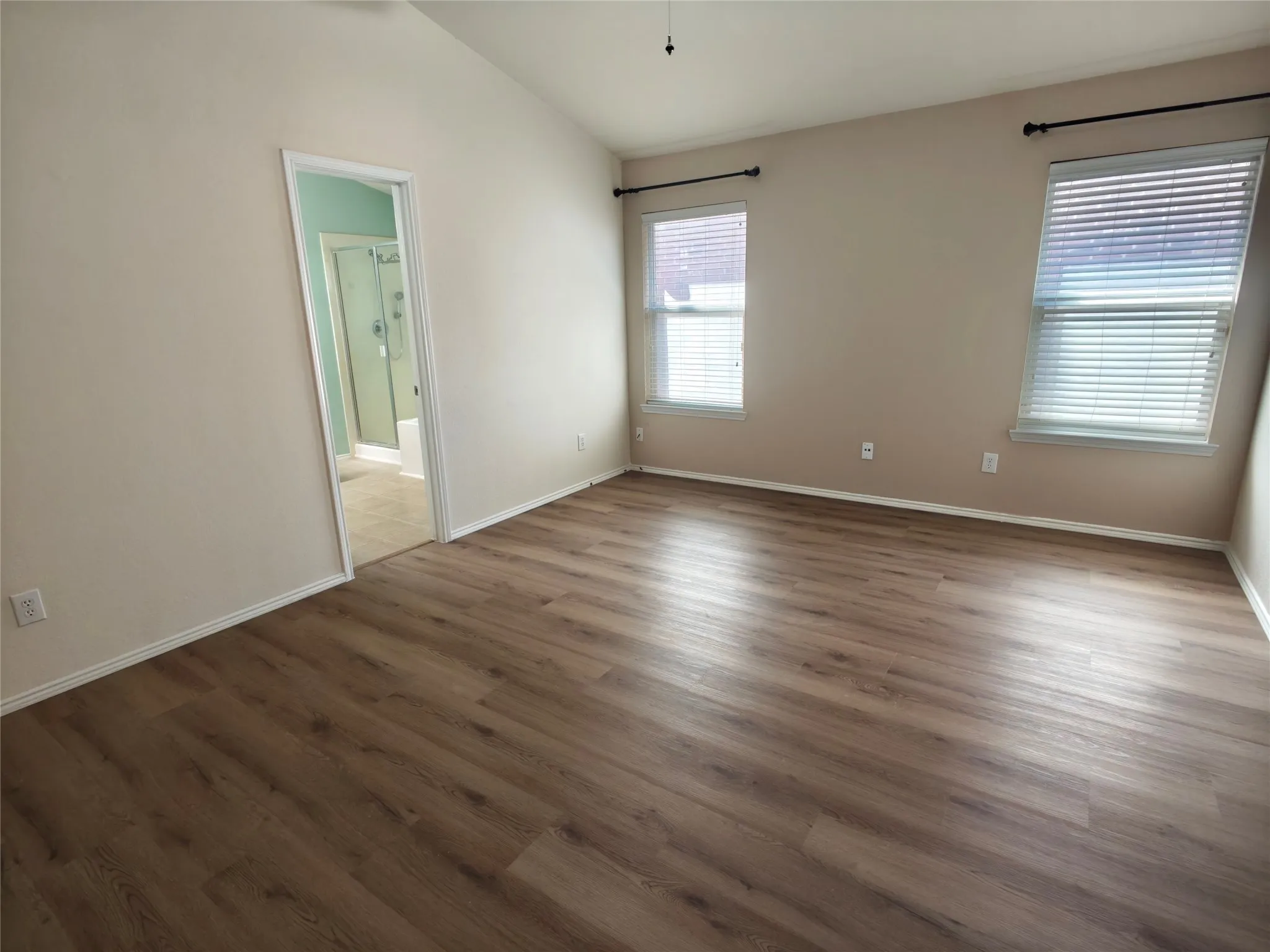 Single Family Residence For Rent in Collin County , 1304 Hansberry Drive, Allen, Texas 75002, 3 Bedroom, 2 Bathroom, 2 Garage spaces, 1,969 Sqft, built in 2003, mls#21386201, Real Estate Agent in Allen, Homes For Rent in Collin county, Homes For Rent in Allen, Realtor in Allen Texas, Real Estate Brokerage Independent Realty Texas, Luminita Cordes Realtor