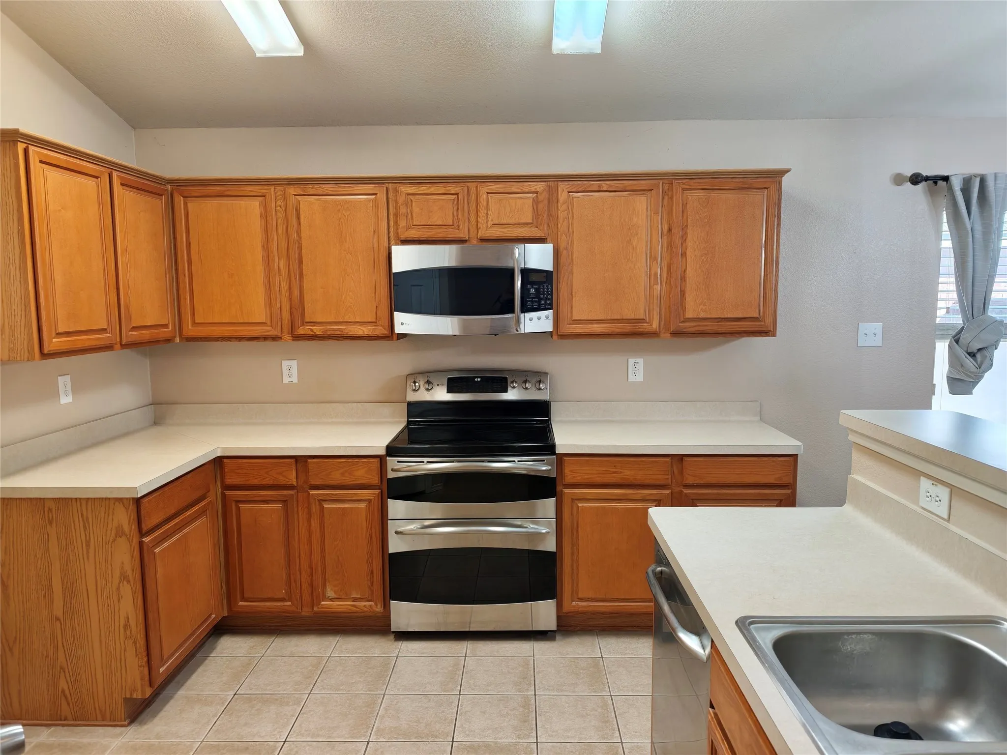 Single Family Residence For Rent in Collin County , 1304 Hansberry Drive, Allen, Texas 75002, 3 Bedroom, 2 Bathroom, 2 Garage spaces, 1,969 Sqft, built in 2003, mls#21386201, Real Estate Agent in Allen, Homes For Rent in Collin county, Homes For Rent in Allen, Realtor in Allen Texas, Real Estate Brokerage Independent Realty Texas, Luminita Cordes Realtor