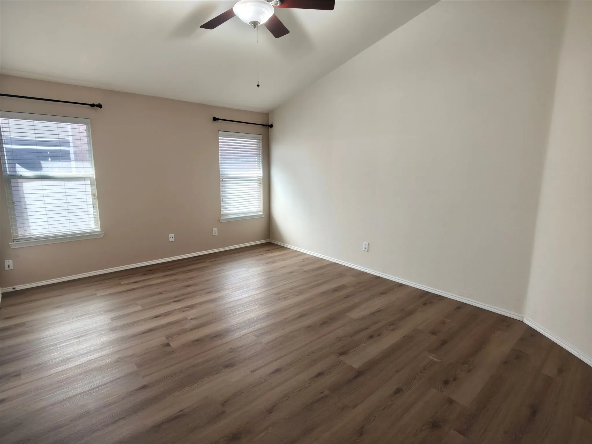 Single Family Residence For Rent in Collin County , 1304 Hansberry Drive, Allen, Texas 75002, 3 Bedroom, 2 Bathroom, 2 Garage spaces, 1,969 Sqft, built in 2003, mls#21386201, Real Estate Agent in Allen, Homes For Rent in Collin county, Homes For Rent in Allen, Realtor in Allen Texas, Real Estate Brokerage Independent Realty Texas, Luminita Cordes Realtor