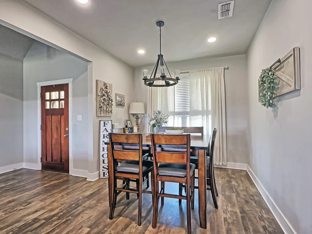 Single Family Residence For Sale in Henderson County , 6003 Sunrise, Athens, Texas 75752, 3 Bedroom, 2 Bathroom, 2 Garage spaces, 1,861 Sqft, built in 2019, mls#21386217, Real Estate Agent in Athens, Homes For Sale in Henderson county, Homes For Sale in Athens, Realtor in Athens Texas, Real Estate Brokerage Independent Realty Texas, Luminita Cordes Realtor