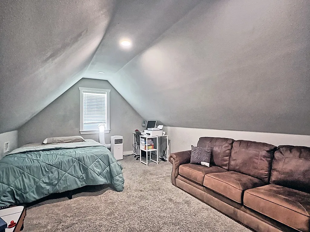 Single Family Residence For Sale in Henderson County , 6003 Sunrise, Athens, Texas 75752, 3 Bedroom, 2 Bathroom, 2 Garage spaces, 1,861 Sqft, built in 2019, mls#21386217, Real Estate Agent in Athens, Homes For Sale in Henderson county, Homes For Sale in Athens, Realtor in Athens Texas, Real Estate Brokerage Independent Realty Texas, Luminita Cordes Realtor