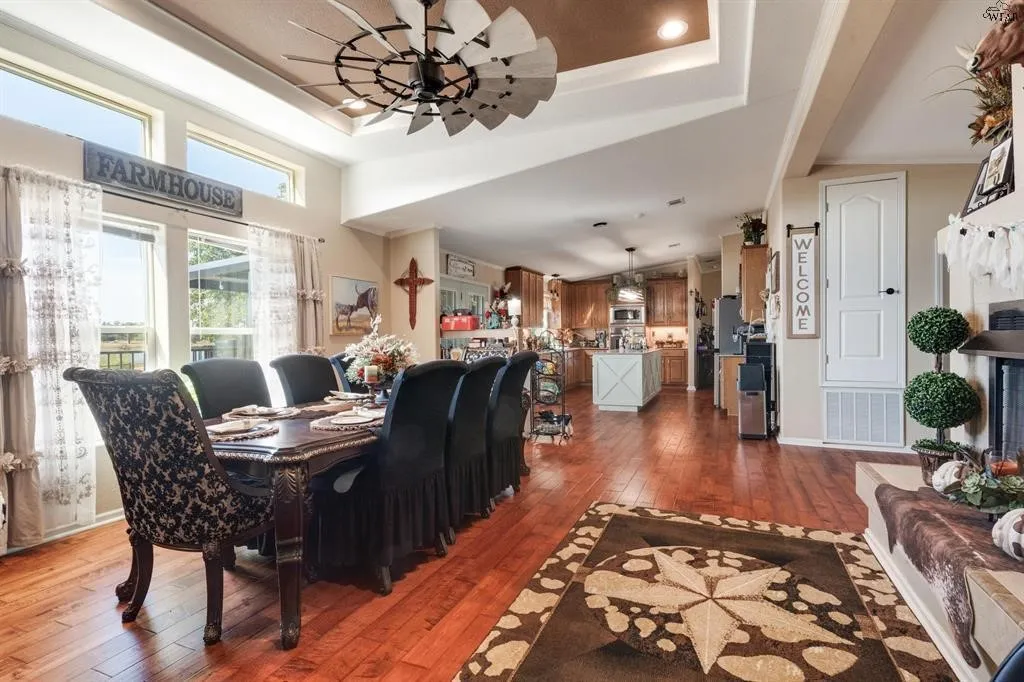 Single Family Residence For Sale in Clay County , 7653 FM 2606, Henrietta, Texas 76365, 4 Bedroom, 3 Bathroom, 1 Garage spaces, 2,280 Sqft, built in 2010, mls#21386147, Real Estate Agent in Henrietta, Homes For Sale in Clay county, Homes For Sale in Henrietta, Realtor in Henrietta Texas, Real Estate Brokerage Independent Realty Texas, Luminita Cordes Realtor