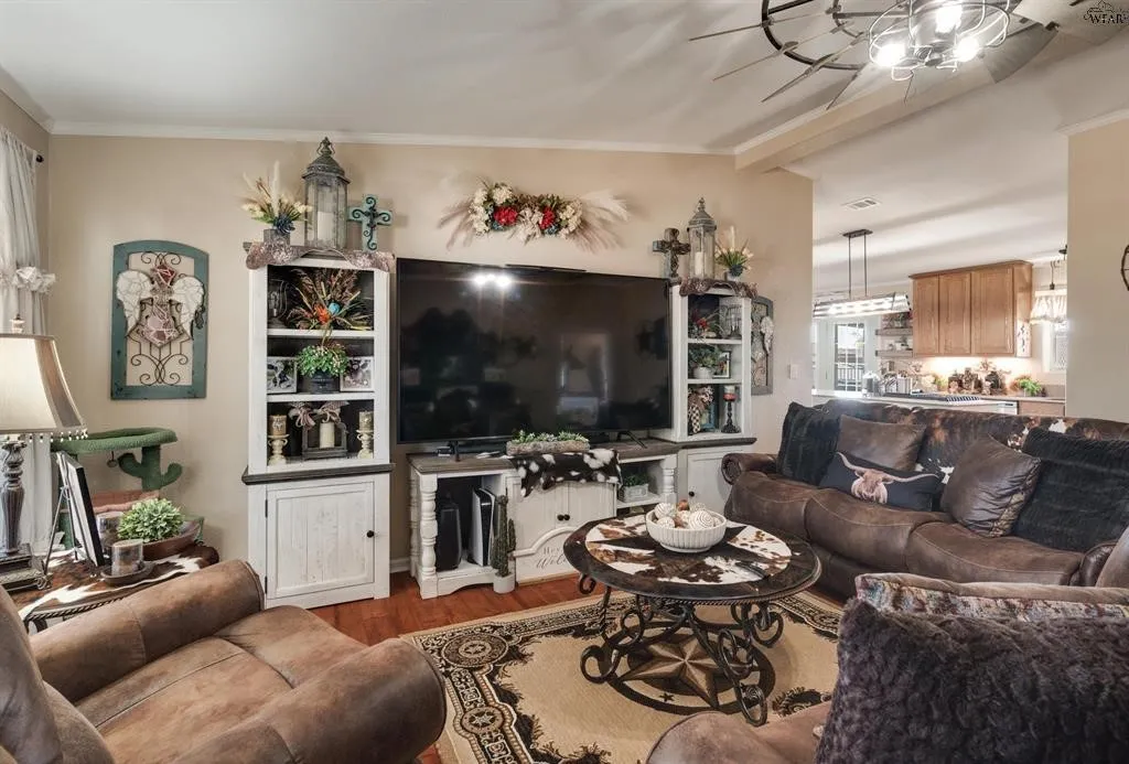 Single Family Residence For Sale in Clay County , 7653 FM 2606, Henrietta, Texas 76365, 4 Bedroom, 3 Bathroom, 1 Garage spaces, 2,280 Sqft, built in 2010, mls#21386147, Real Estate Agent in Henrietta, Homes For Sale in Clay county, Homes For Sale in Henrietta, Realtor in Henrietta Texas, Real Estate Brokerage Independent Realty Texas, Luminita Cordes Realtor