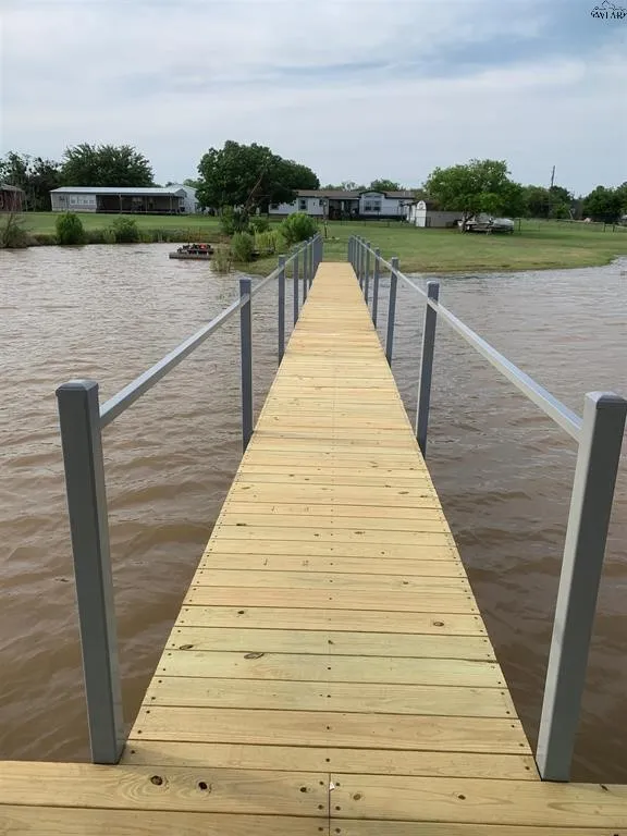 Picture taken when water level was up