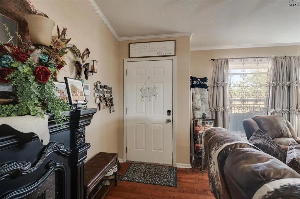Single Family Residence For Sale in Clay County , 7653 FM 2606, Henrietta, Texas 76365, 4 Bedroom, 3 Bathroom, 1 Garage spaces, 2,280 Sqft, built in 2010, mls#21386147, Real Estate Agent in Henrietta, Homes For Sale in Clay county, Homes For Sale in Henrietta, Realtor in Henrietta Texas, Real Estate Brokerage Independent Realty Texas, Luminita Cordes Realtor