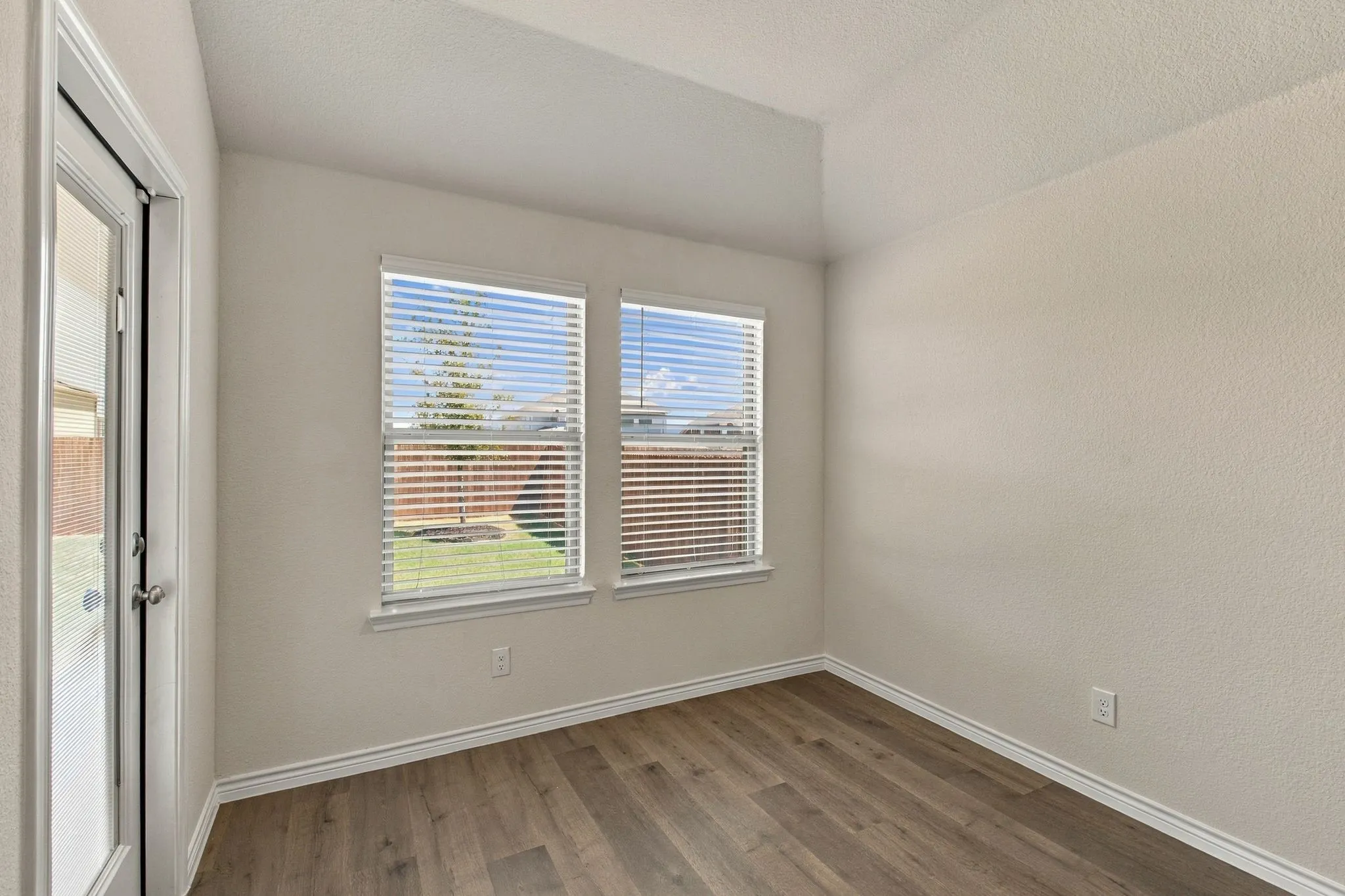 Single Family Residence For Sale in Collin County , 7424 Alfriston Place, Mc Kinney, Texas 75071, 3 Bedroom, 2 Bathroom, 2 Garage spaces, 1,480 Sqft, built in 2024, mls#21386215, Real Estate Agent in Mc Kinney, Homes For Sale in Collin county, Homes For Sale in Mc Kinney, Realtor in Mc Kinney Texas, Real Estate Brokerage Independent Realty Texas, Luminita Cordes Realtor