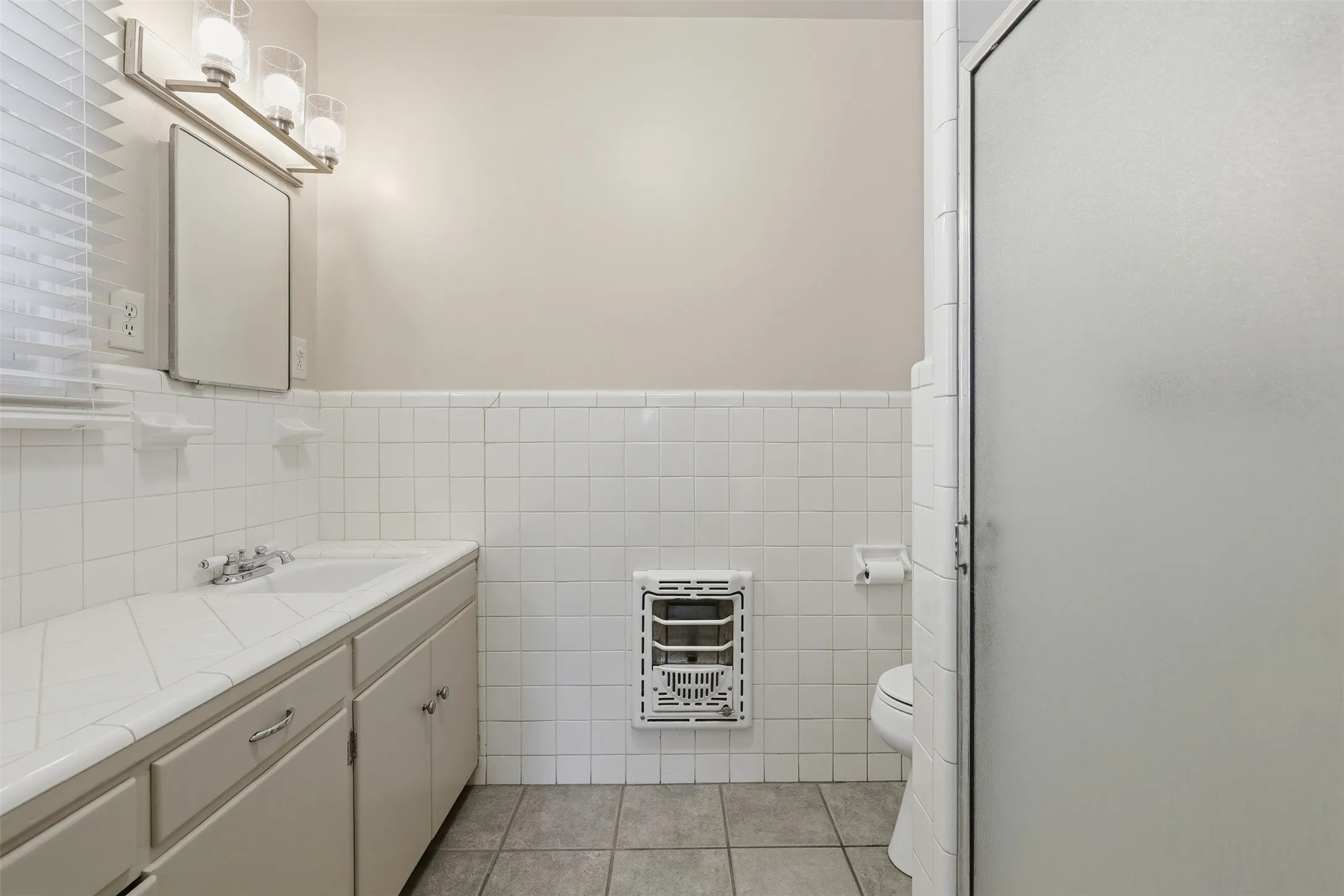 Primary bath