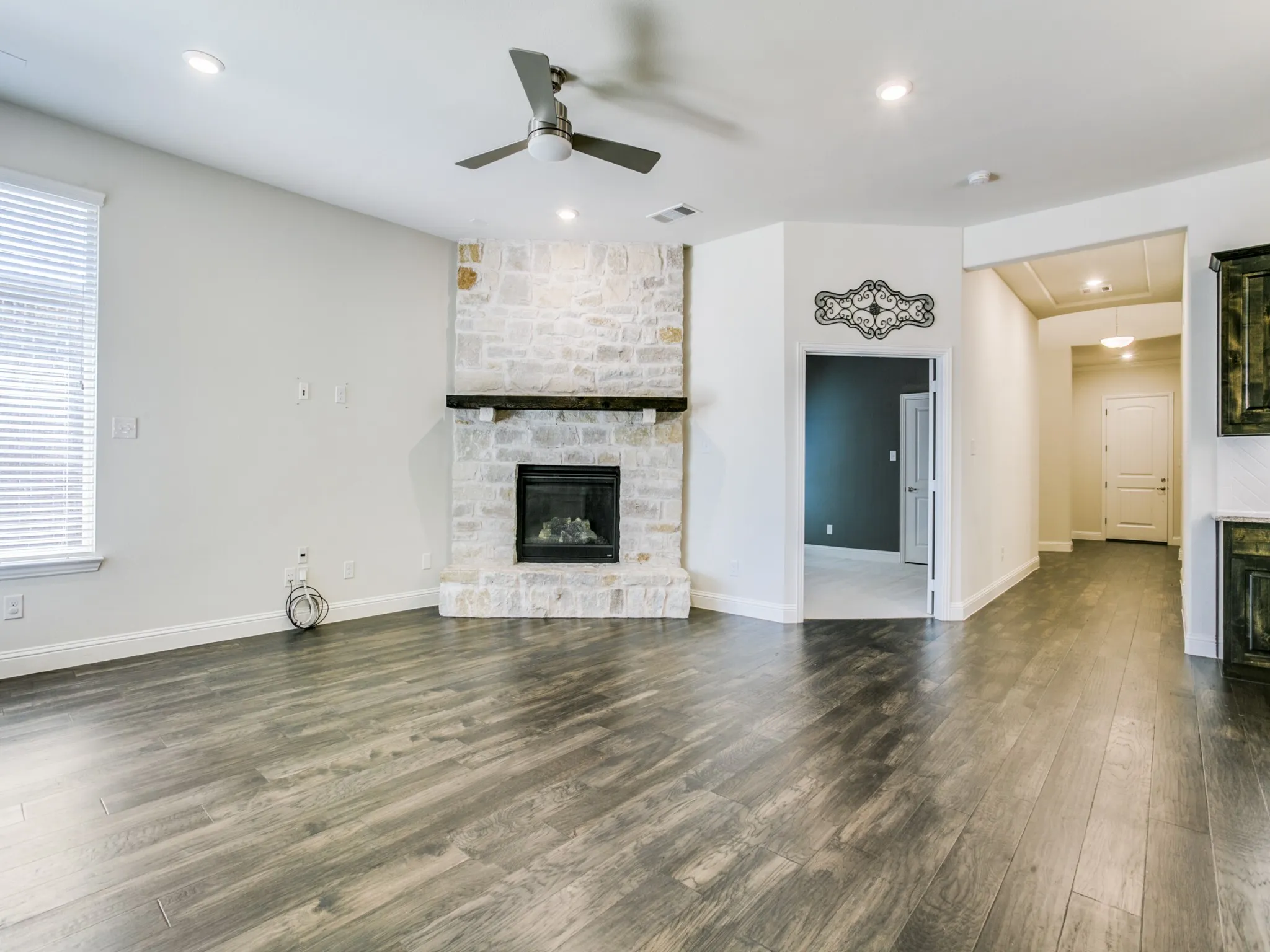 Single Family Residence For Rent in Collin County , 2215 Yorktown Drive, Melissa, Texas 75454, 4 Bedroom, 3 Bathroom, 2 Garage spaces, 2,339 Sqft, built in 2017, mls#21386212, Real Estate Agent in Melissa, Homes For Rent in Collin county, Homes For Rent in Melissa, Realtor in Melissa Texas, Real Estate Brokerage Independent Realty Texas, Luminita Cordes Realtor