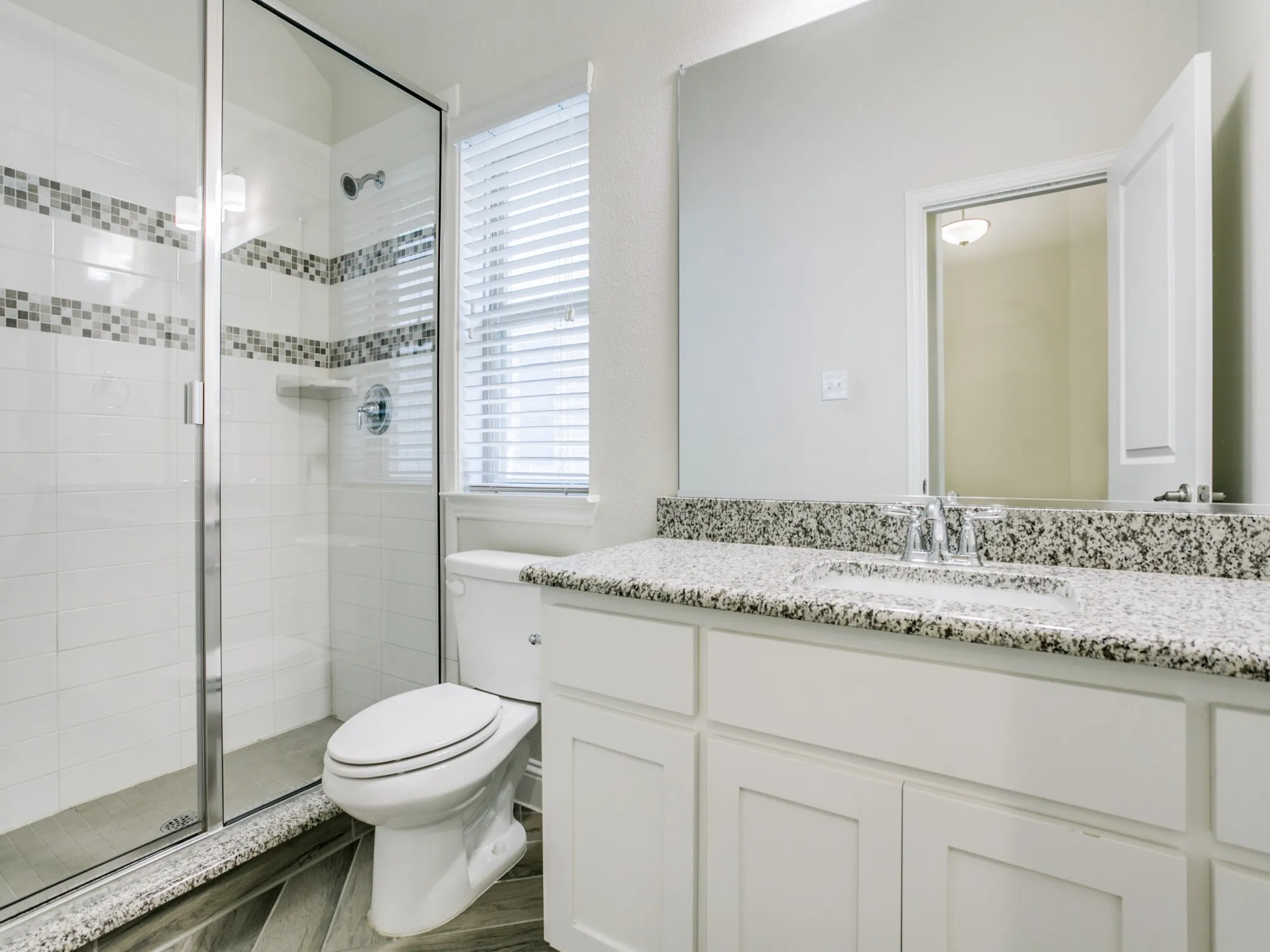 Single Family Residence For Rent in Collin County , 2215 Yorktown Drive, Melissa, Texas 75454, 4 Bedroom, 3 Bathroom, 2 Garage spaces, 2,339 Sqft, built in 2017, mls#21386212, Real Estate Agent in Melissa, Homes For Rent in Collin county, Homes For Rent in Melissa, Realtor in Melissa Texas, Real Estate Brokerage Independent Realty Texas, Luminita Cordes Realtor