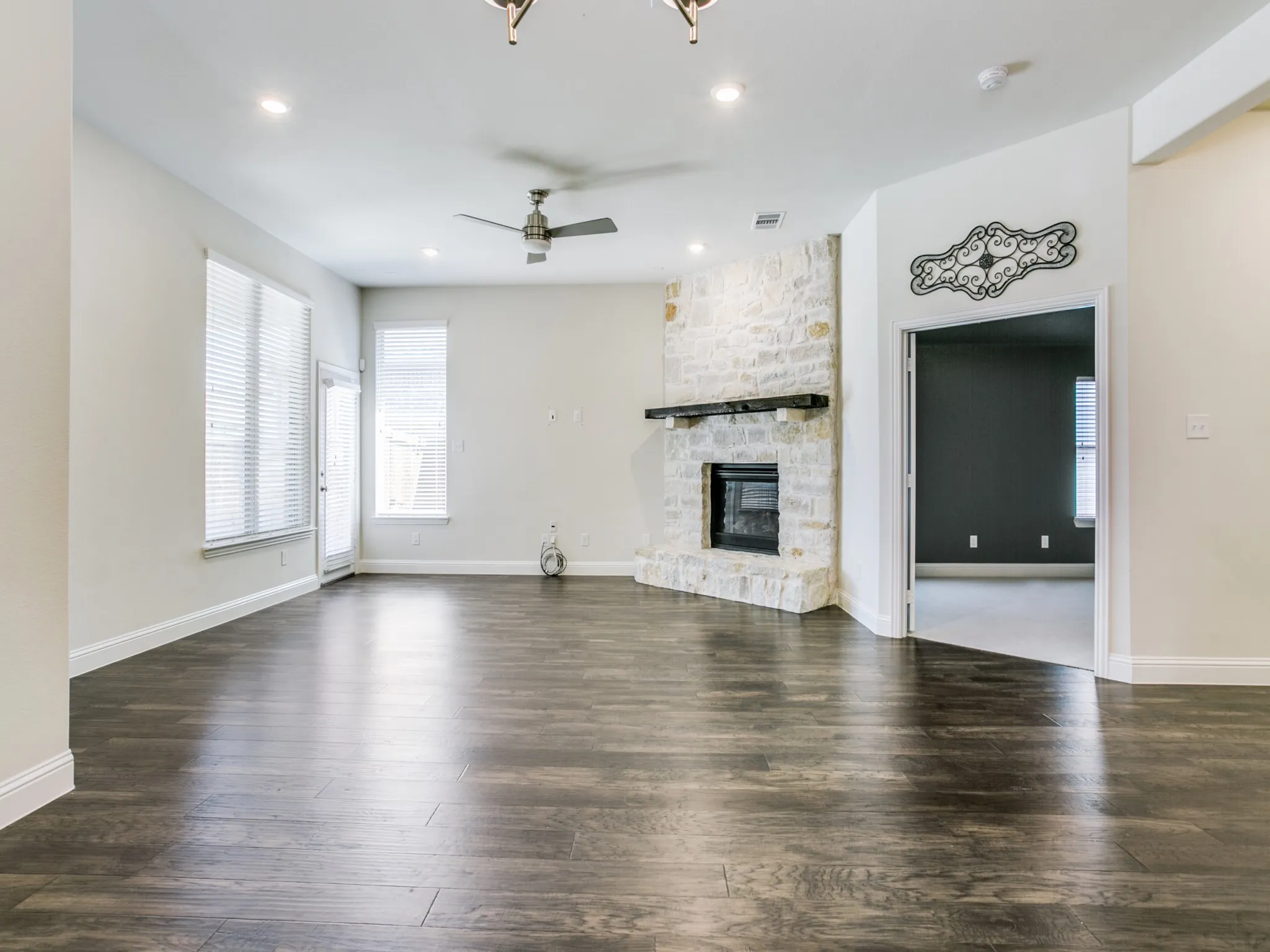 Single Family Residence For Rent in Collin County , 2215 Yorktown Drive, Melissa, Texas 75454, 4 Bedroom, 3 Bathroom, 2 Garage spaces, 2,339 Sqft, built in 2017, mls#21386212, Real Estate Agent in Melissa, Homes For Rent in Collin county, Homes For Rent in Melissa, Realtor in Melissa Texas, Real Estate Brokerage Independent Realty Texas, Luminita Cordes Realtor