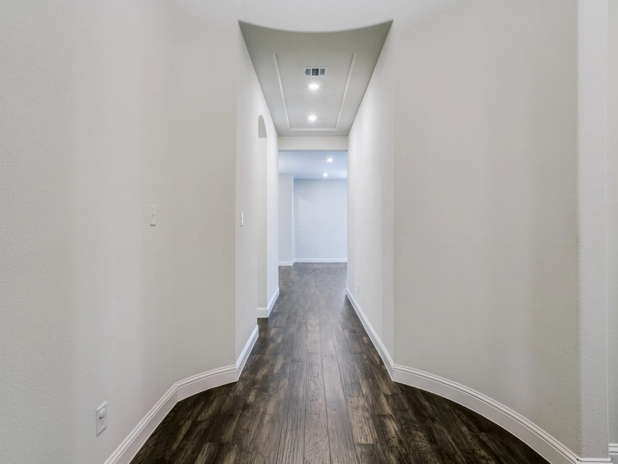 Single Family Residence For Rent in Collin County , 2215 Yorktown Drive, Melissa, Texas 75454, 4 Bedroom, 3 Bathroom, 2 Garage spaces, 2,339 Sqft, built in 2017, mls#21386212, Real Estate Agent in Melissa, Homes For Rent in Collin county, Homes For Rent in Melissa, Realtor in Melissa Texas, Real Estate Brokerage Independent Realty Texas, Luminita Cordes Realtor