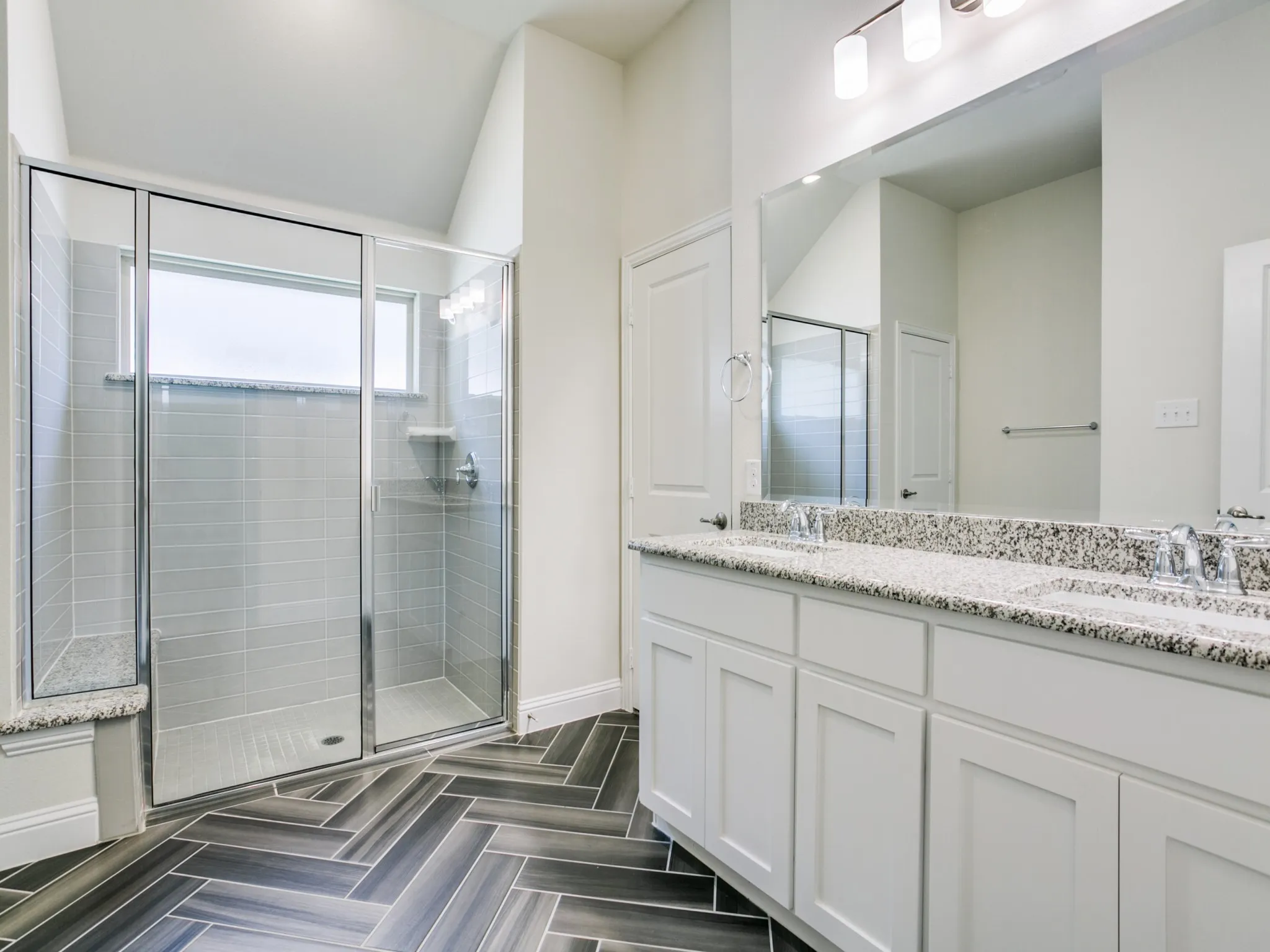 Single Family Residence For Rent in Collin County , 2215 Yorktown Drive, Melissa, Texas 75454, 4 Bedroom, 3 Bathroom, 2 Garage spaces, 2,339 Sqft, built in 2017, mls#21386212, Real Estate Agent in Melissa, Homes For Rent in Collin county, Homes For Rent in Melissa, Realtor in Melissa Texas, Real Estate Brokerage Independent Realty Texas, Luminita Cordes Realtor