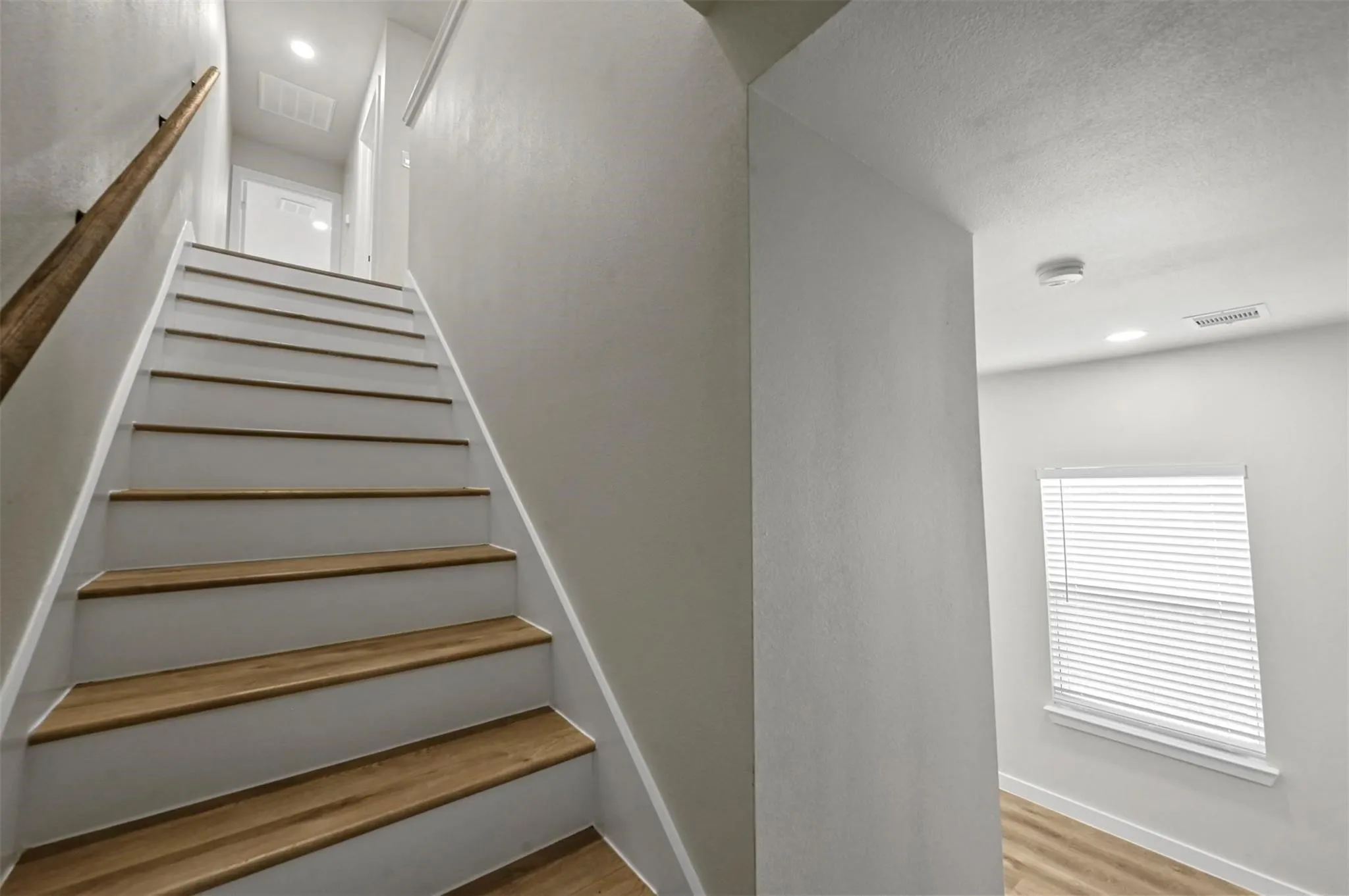 Duplex For Rent in Dallas County , 2409 Jeffries Street, Dallas, Texas 75215, 4 Bedroom, 3 Bathroom, 1 Garage spaces, 1,742 Sqft, built in 2024, mls#21386239, Real Estate Agent in Dallas, Homes For Rent in Dallas county, Homes For Rent in Dallas, Realtor in Dallas Texas, Real Estate Brokerage Independent Realty Texas, Luminita Cordes Realtor
