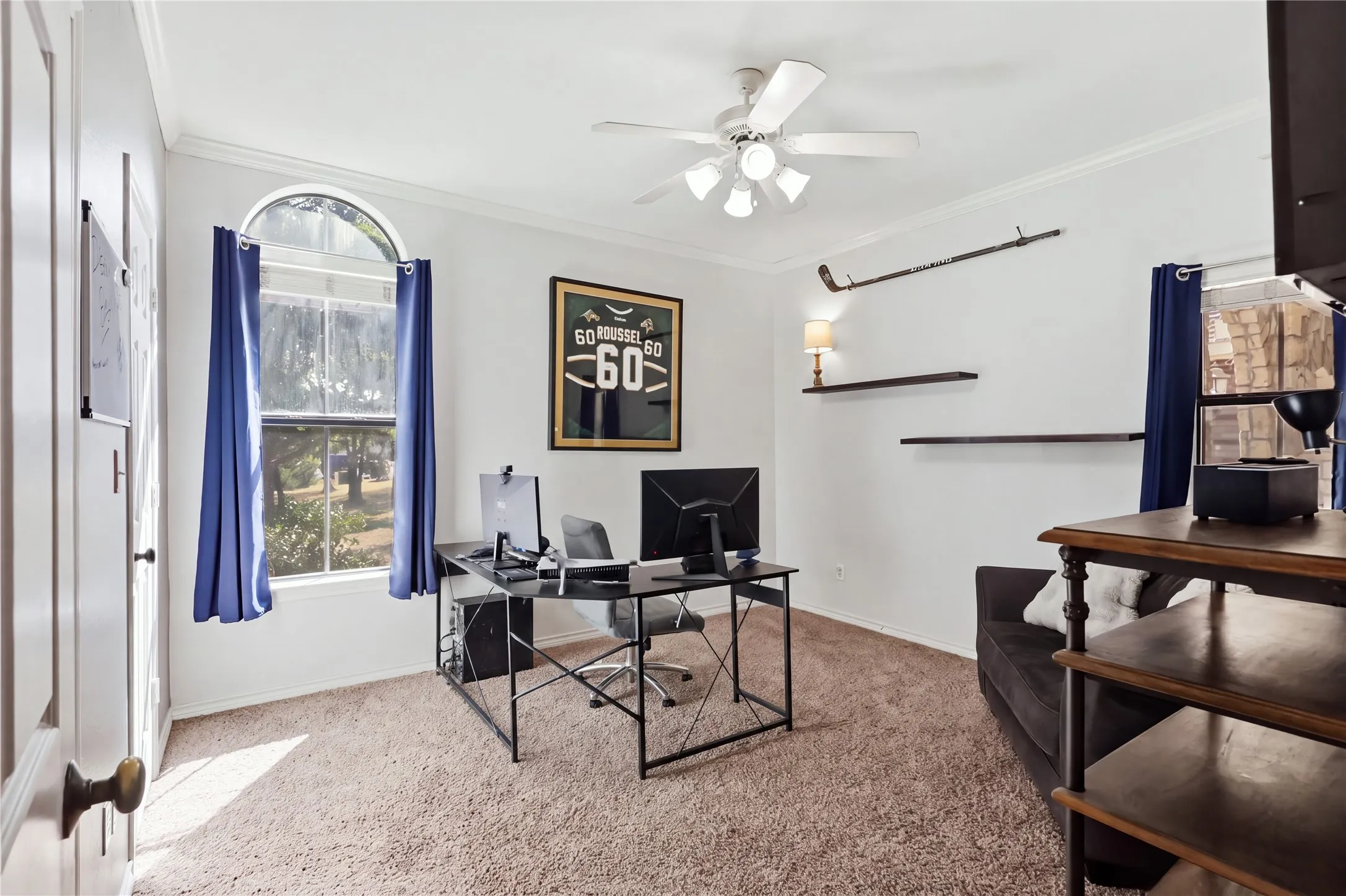 Single Family Residence For Sale in Collin County , 13989 Windham Drive, Van Alstyne, Texas 75495, 4 Bedroom, 4 Bathroom, 2 Garage spaces, 3,733 Sqft, built in 2004, mls#21385236, Real Estate Agent in Van Alstyne, Homes For Sale in Collin county, Homes For Sale in Van Alstyne, Realtor in Van Alstyne Texas, Real Estate Brokerage Independent Realty Texas, Luminita Cordes Realtor