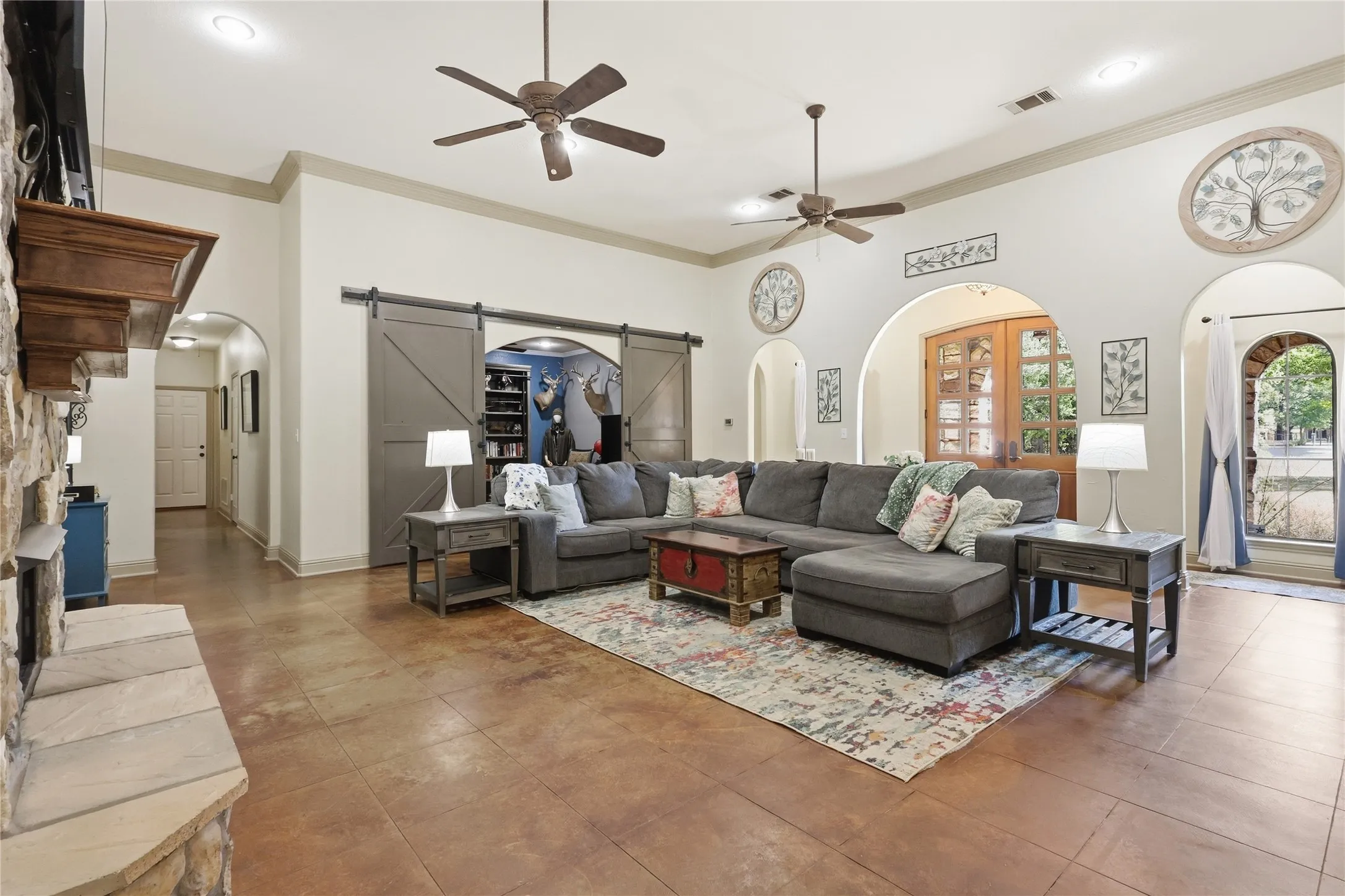 Single Family Residence For Sale in Collin County , 13989 Windham Drive, Van Alstyne, Texas 75495, 4 Bedroom, 4 Bathroom, 2 Garage spaces, 3,733 Sqft, built in 2004, mls#21385236, Real Estate Agent in Van Alstyne, Homes For Sale in Collin county, Homes For Sale in Van Alstyne, Realtor in Van Alstyne Texas, Real Estate Brokerage Independent Realty Texas, Luminita Cordes Realtor