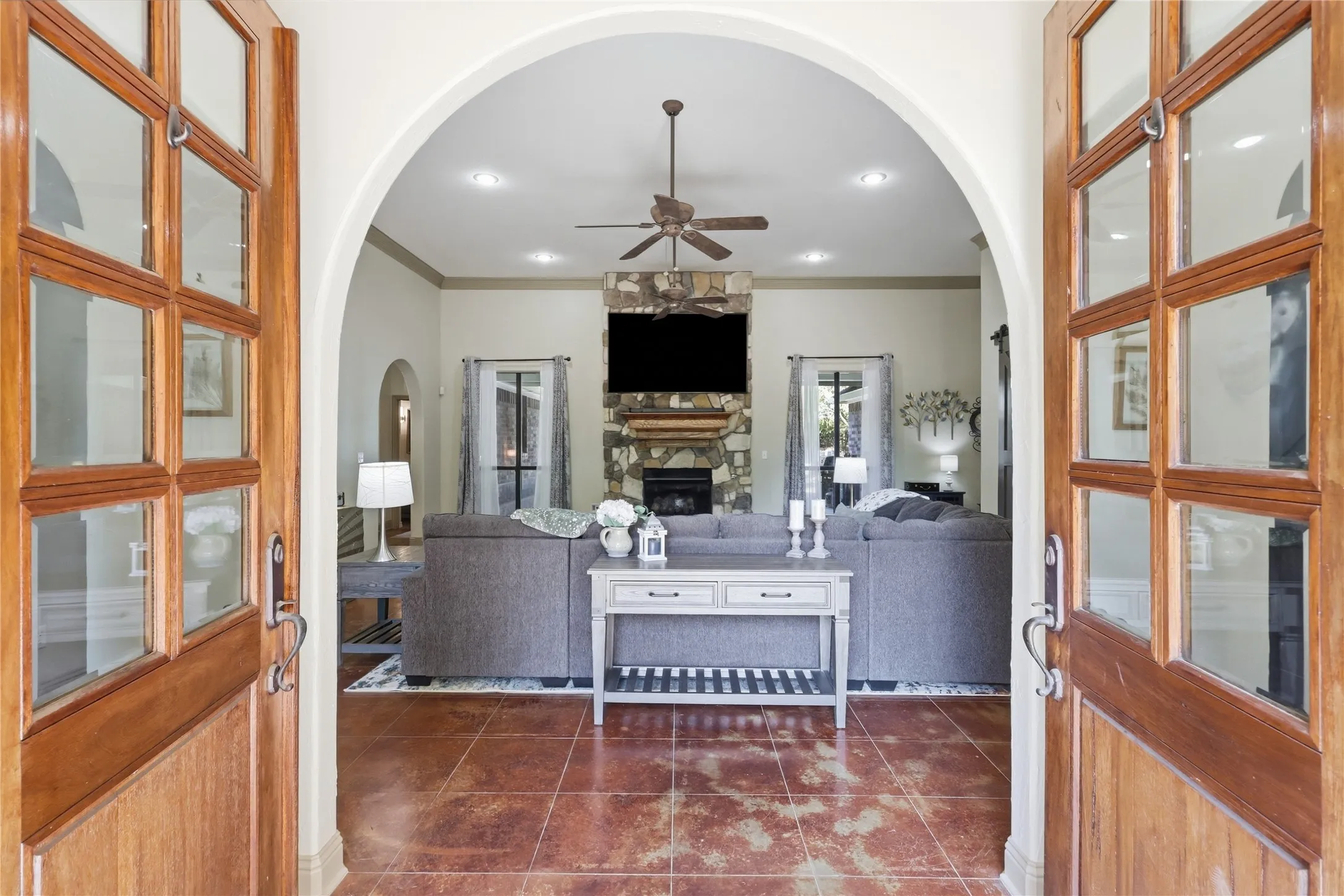 Single Family Residence For Sale in Collin County , 13989 Windham Drive, Van Alstyne, Texas 75495, 4 Bedroom, 4 Bathroom, 2 Garage spaces, 3,733 Sqft, built in 2004, mls#21385236, Real Estate Agent in Van Alstyne, Homes For Sale in Collin county, Homes For Sale in Van Alstyne, Realtor in Van Alstyne Texas, Real Estate Brokerage Independent Realty Texas, Luminita Cordes Realtor