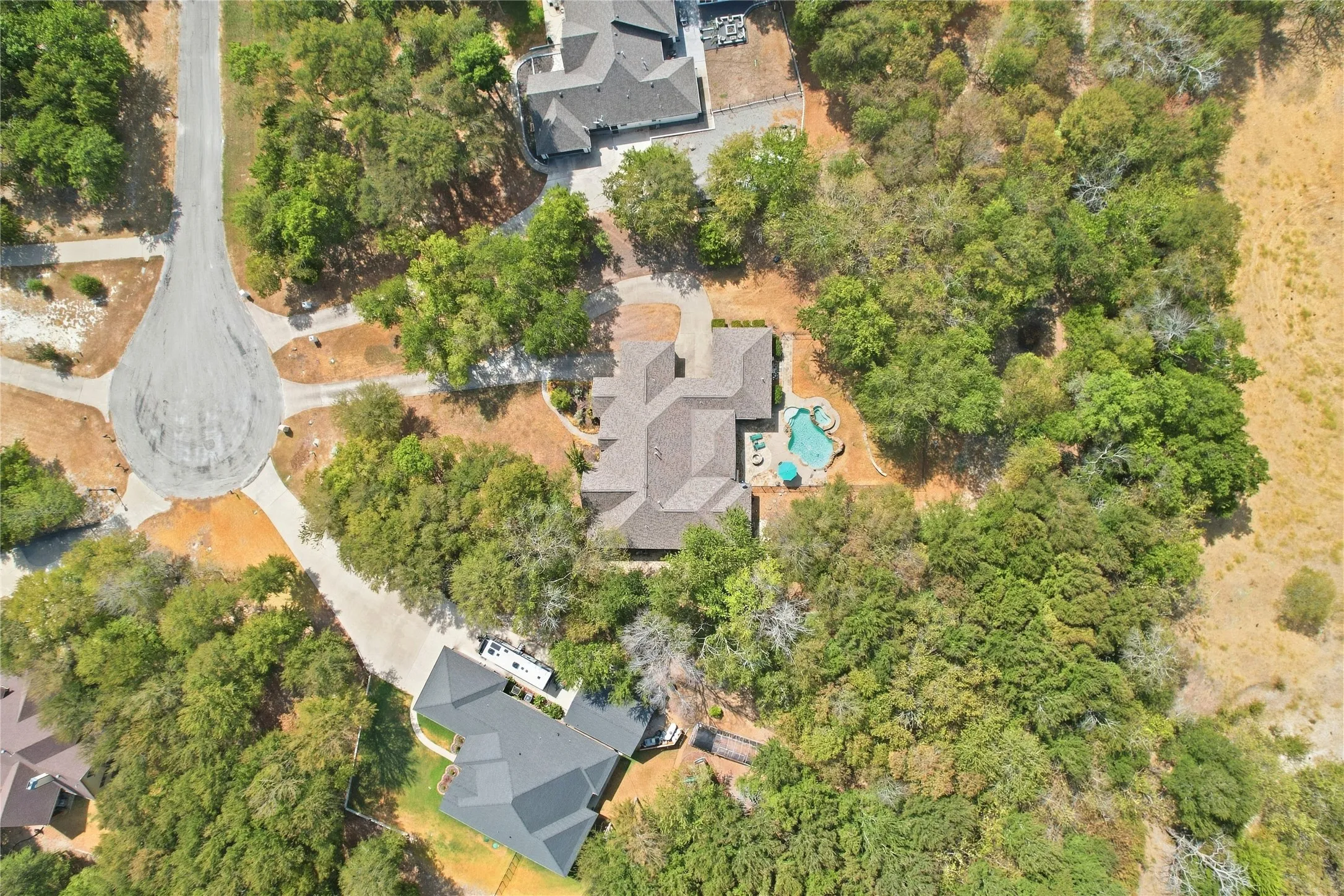 Single Family Residence For Sale in Collin County , 13989 Windham Drive, Van Alstyne, Texas 75495, 4 Bedroom, 4 Bathroom, 2 Garage spaces, 3,733 Sqft, built in 2004, mls#21385236, Real Estate Agent in Van Alstyne, Homes For Sale in Collin county, Homes For Sale in Van Alstyne, Realtor in Van Alstyne Texas, Real Estate Brokerage Independent Realty Texas, Luminita Cordes Realtor