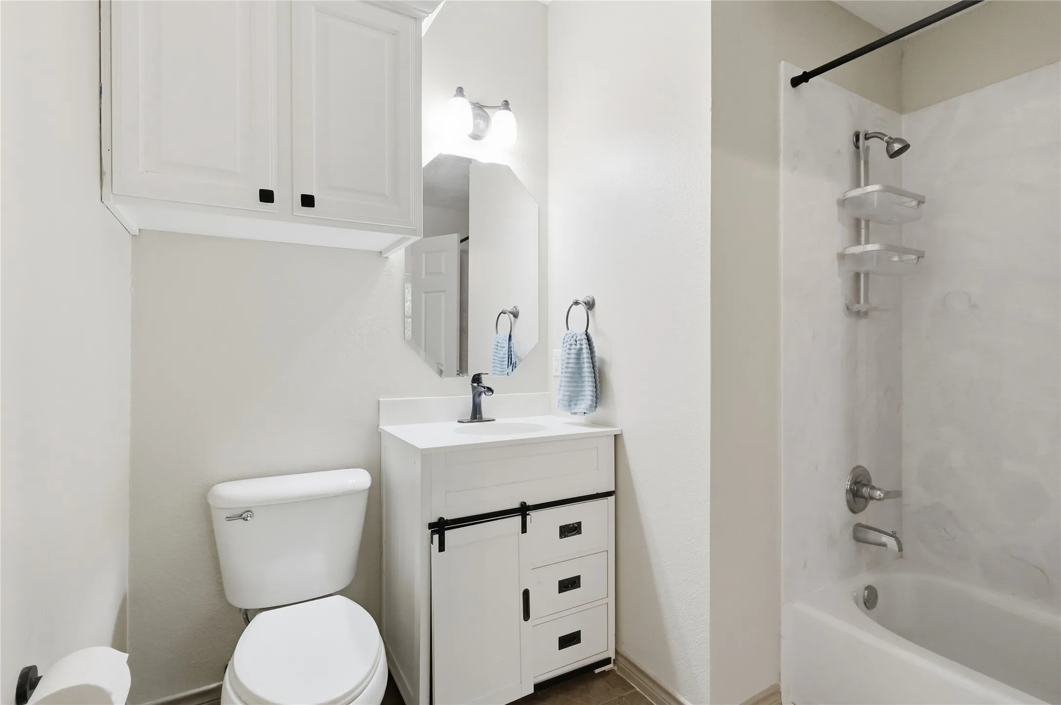 Single Family Residence For Sale in Collin County , 13989 Windham Drive, Van Alstyne, Texas 75495, 4 Bedroom, 4 Bathroom, 2 Garage spaces, 3,733 Sqft, built in 2004, mls#21385236, Real Estate Agent in Van Alstyne, Homes For Sale in Collin county, Homes For Sale in Van Alstyne, Realtor in Van Alstyne Texas, Real Estate Brokerage Independent Realty Texas, Luminita Cordes Realtor
