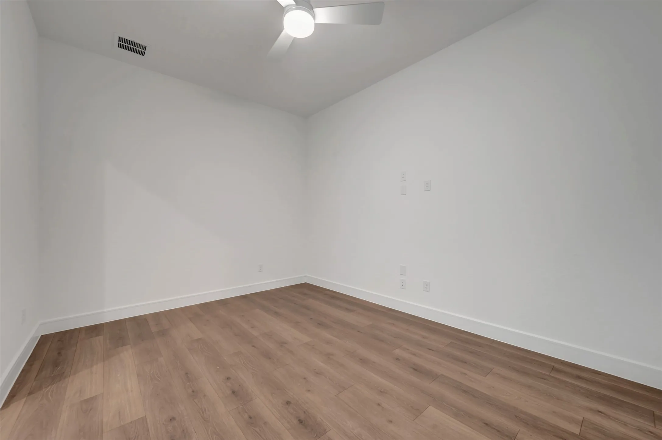 Single Family Residence For Sale in Rockwall County , 920 Wood Duck Court, Heath, Texas 75126, 4 Bedroom, 3 Bathroom, 4 Garage spaces, 2,850 Sqft, built in 2026, mls#21386248, Real Estate Agent in Heath, Homes For Sale in Rockwall county, Homes For Sale in Heath, Realtor in Heath Texas, Real Estate Brokerage Independent Realty Texas, Luminita Cordes Realtor