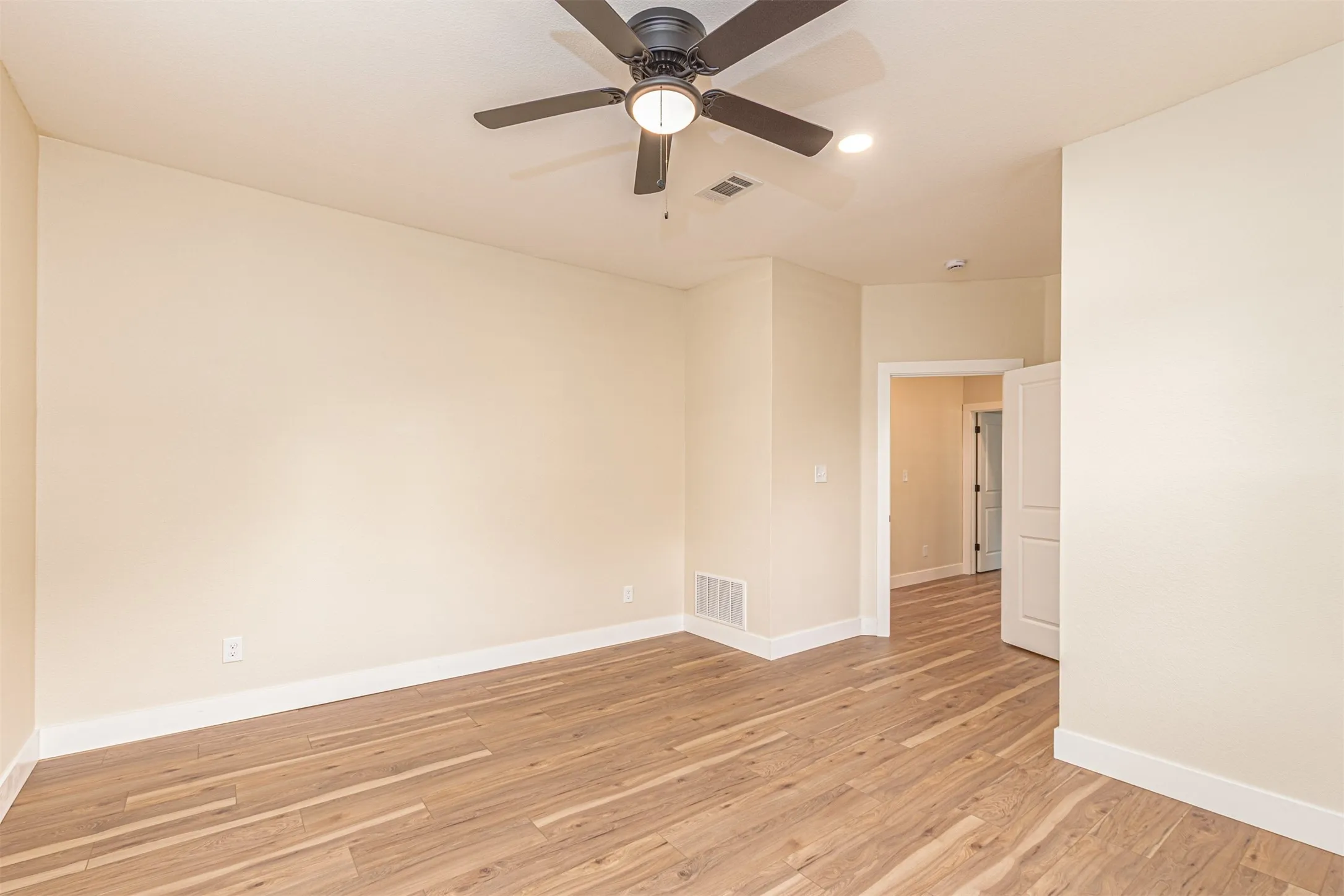Single Family Residence For Sale in Rains County , 230 RS County Road 1530, East Tawakoni, Texas 75472, 3 Bedroom, 2 Bathroom, Garage spaces, 1,695 Sqft, built in 2026, mls#21386253, Real Estate Agent in East Tawakoni, Homes For Sale in Rains county, Homes For Sale in East Tawakoni, Realtor in East Tawakoni Texas, Real Estate Brokerage Independent Realty Texas, Luminita Cordes Realtor