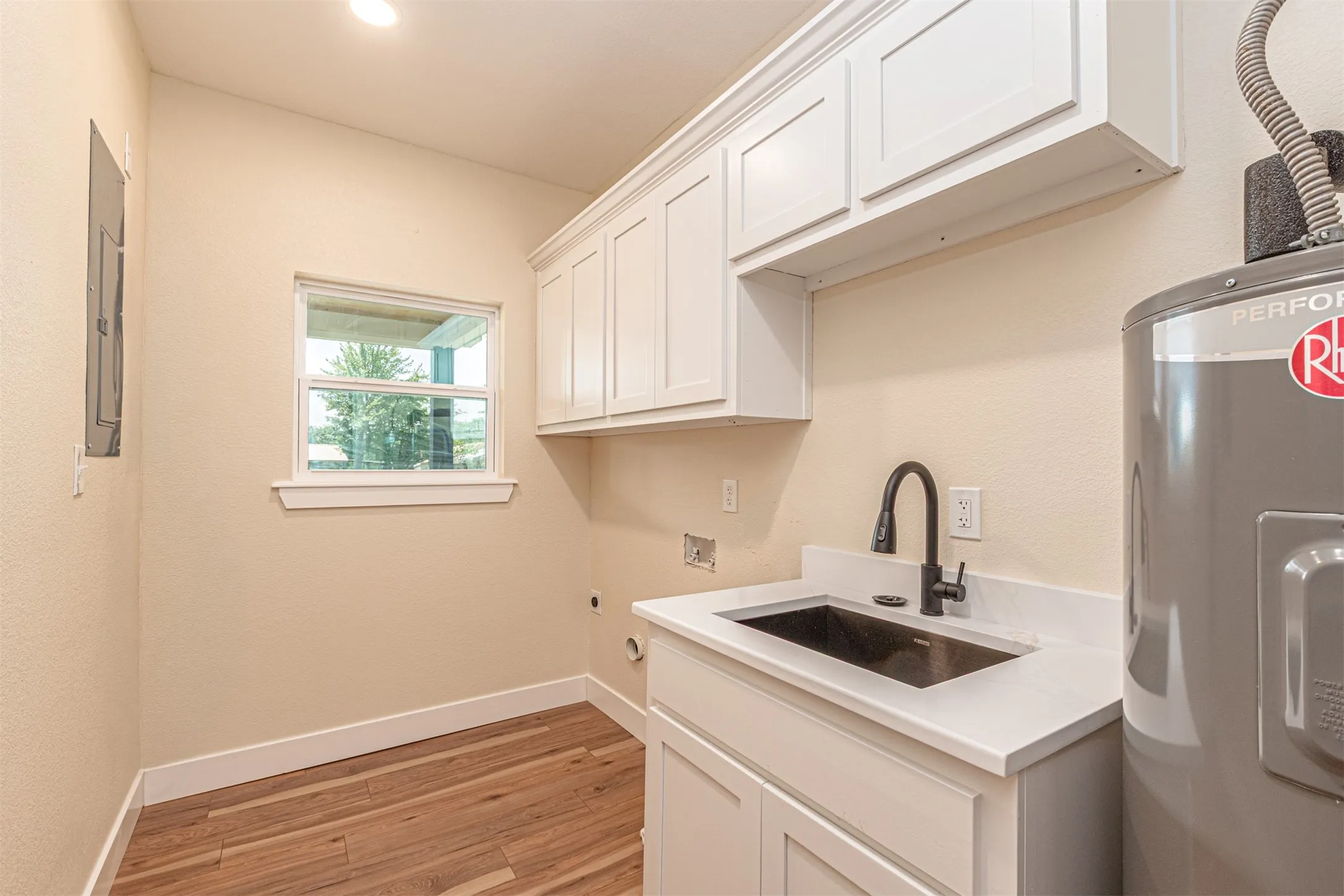 Single Family Residence For Sale in Rains County , 230 RS County Road 1530, East Tawakoni, Texas 75472, 3 Bedroom, 2 Bathroom, Garage spaces, 1,695 Sqft, built in 2026, mls#21386253, Real Estate Agent in East Tawakoni, Homes For Sale in Rains county, Homes For Sale in East Tawakoni, Realtor in East Tawakoni Texas, Real Estate Brokerage Independent Realty Texas, Luminita Cordes Realtor