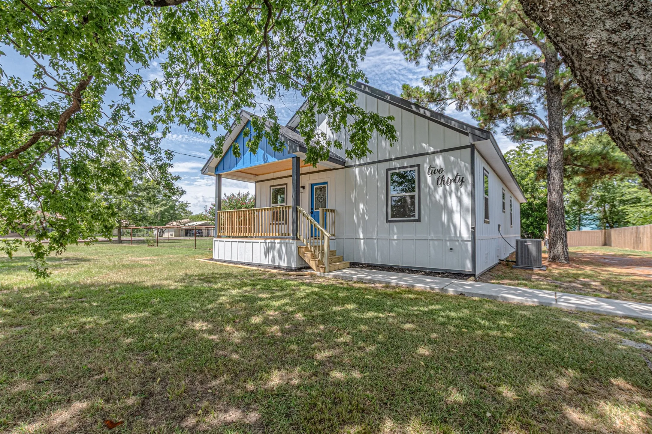 Single Family Residence For Sale in Rains County , 230 RS County Road 1530, East Tawakoni, Texas 75472, 3 Bedroom, 2 Bathroom, Garage spaces, 1,695 Sqft, built in 2026, mls#21386253, Real Estate Agent in East Tawakoni, Homes For Sale in Rains county, Homes For Sale in East Tawakoni, Realtor in East Tawakoni Texas, Real Estate Brokerage Independent Realty Texas, Luminita Cordes Realtor