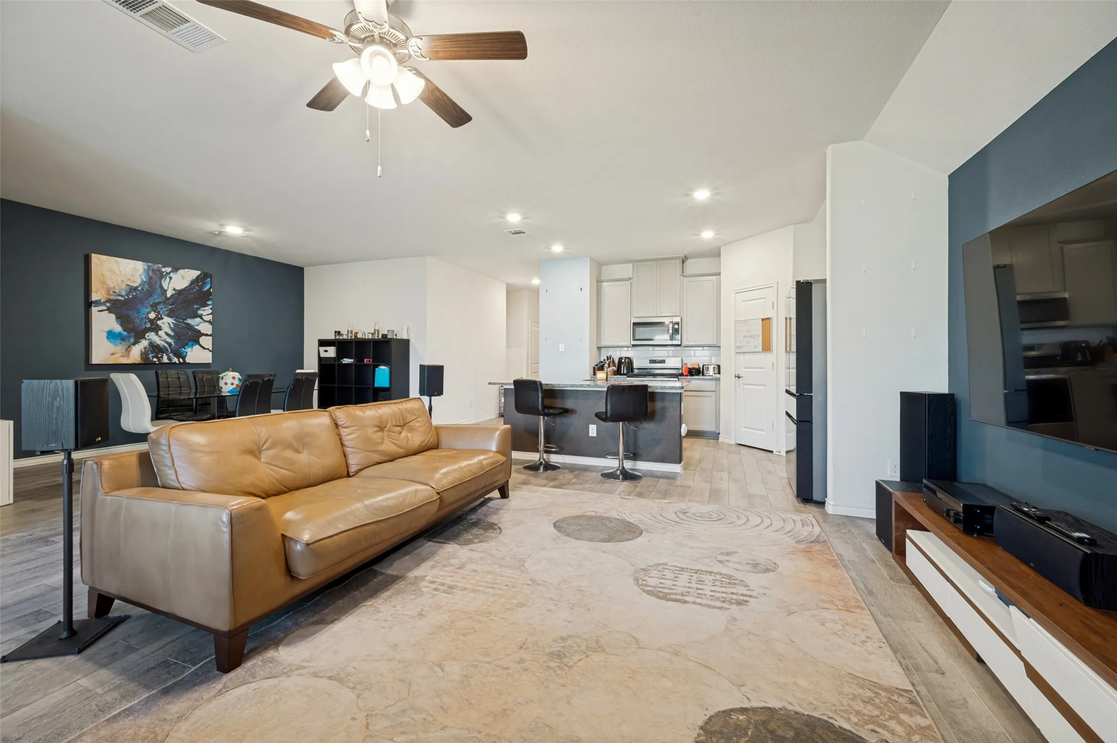 Single Family Residence For Sale in Denton County , 3215 Texas Trail, Aubrey, Texas 76227, 4 Bedroom, 2 Bathroom, 2 Garage spaces, 1,884 Sqft, built in 2022, mls#21385530, Real Estate Agent in Aubrey, Homes For Sale in Denton county, Homes For Sale in Aubrey, Realtor in Aubrey Texas, Real Estate Brokerage Independent Realty Texas, Luminita Cordes Realtor