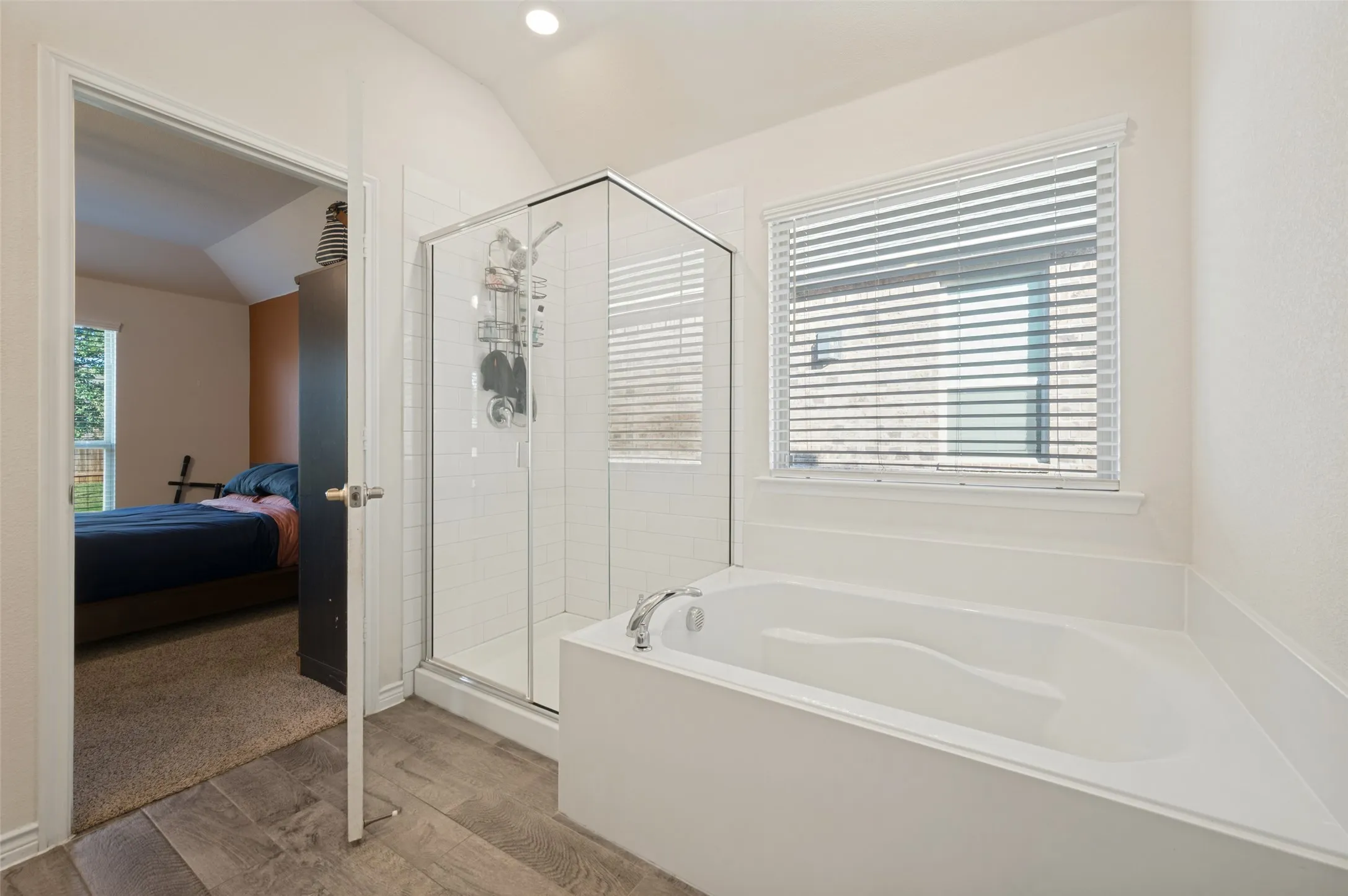 Single Family Residence For Sale in Denton County , 3215 Texas Trail, Aubrey, Texas 76227, 4 Bedroom, 2 Bathroom, 2 Garage spaces, 1,884 Sqft, built in 2022, mls#21385530, Real Estate Agent in Aubrey, Homes For Sale in Denton county, Homes For Sale in Aubrey, Realtor in Aubrey Texas, Real Estate Brokerage Independent Realty Texas, Luminita Cordes Realtor