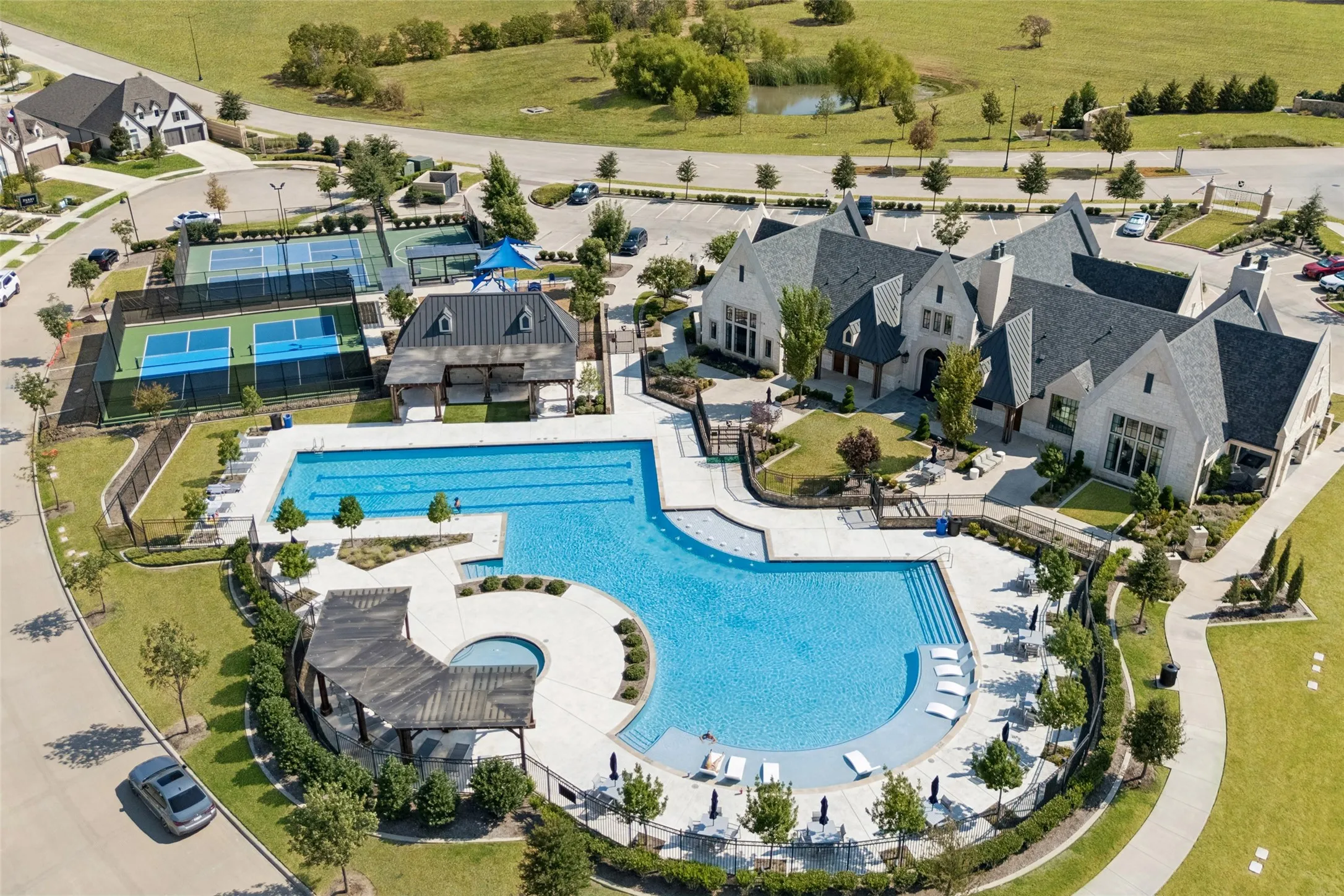 Single Family Residence For Sale in Collin County , 2813 Epping Way, Celina, Texas 75009, 3 Bedroom, 3 Bathroom, 2 Garage spaces, 2,366 Sqft, built in 2024, mls#21371296, Real Estate Agent in Celina, Homes For Sale in Collin county, Homes For Sale in Celina, Realtor in Celina Texas, Real Estate Brokerage Independent Realty Texas, Luminita Cordes Realtor