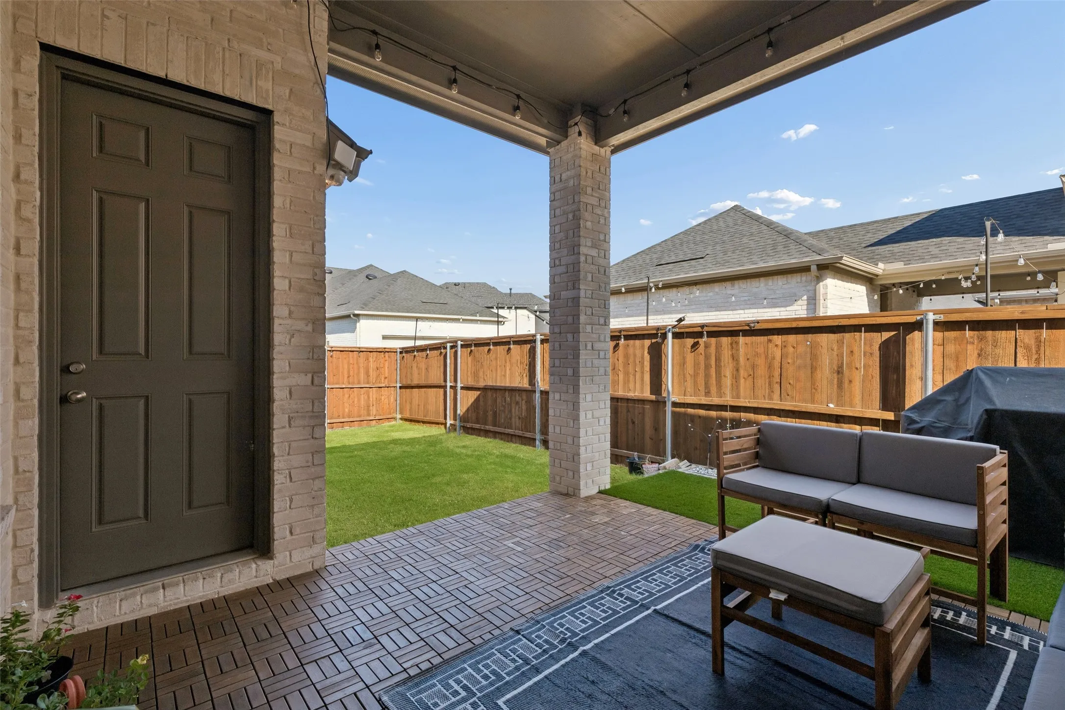 Single Family Residence For Sale in Collin County , 2813 Epping Way, Celina, Texas 75009, 3 Bedroom, 3 Bathroom, 2 Garage spaces, 2,366 Sqft, built in 2024, mls#21371296, Real Estate Agent in Celina, Homes For Sale in Collin county, Homes For Sale in Celina, Realtor in Celina Texas, Real Estate Brokerage Independent Realty Texas, Luminita Cordes Realtor