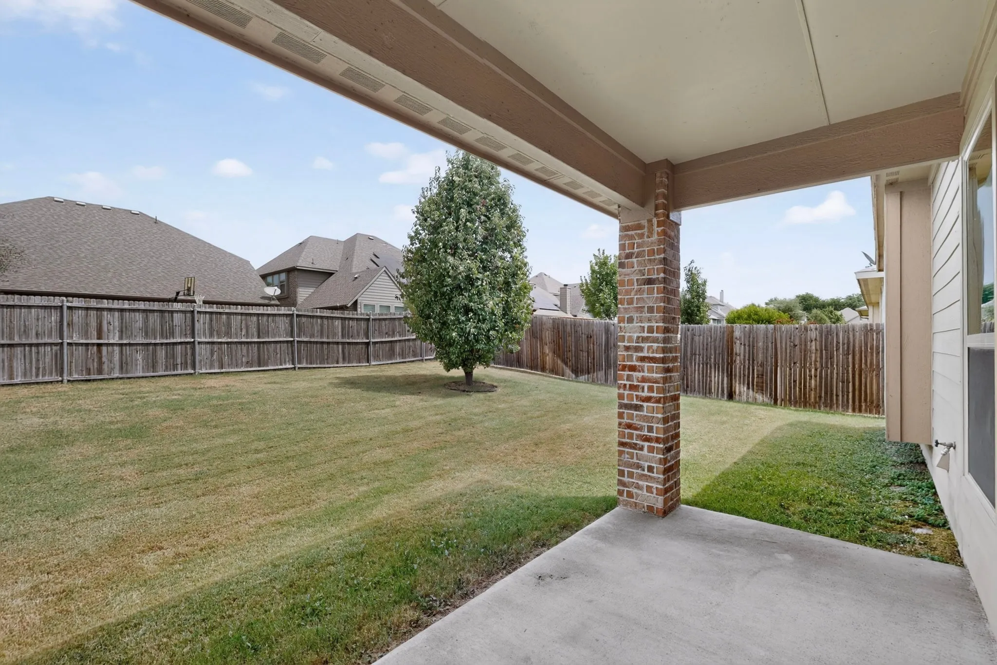 Single Family Residence For Rent in Collin County , 2100 Mc Allister, Princeton, Texas 75407, 3 Bedroom, 2 Bathroom, 2 Garage spaces, 1,740 Sqft, built in 2017, mls#21386261, Real Estate Agent in Princeton, Homes For Rent in Collin county, Homes For Rent in Princeton, Realtor in Princeton Texas, Real Estate Brokerage Independent Realty Texas, Luminita Cordes Realtor