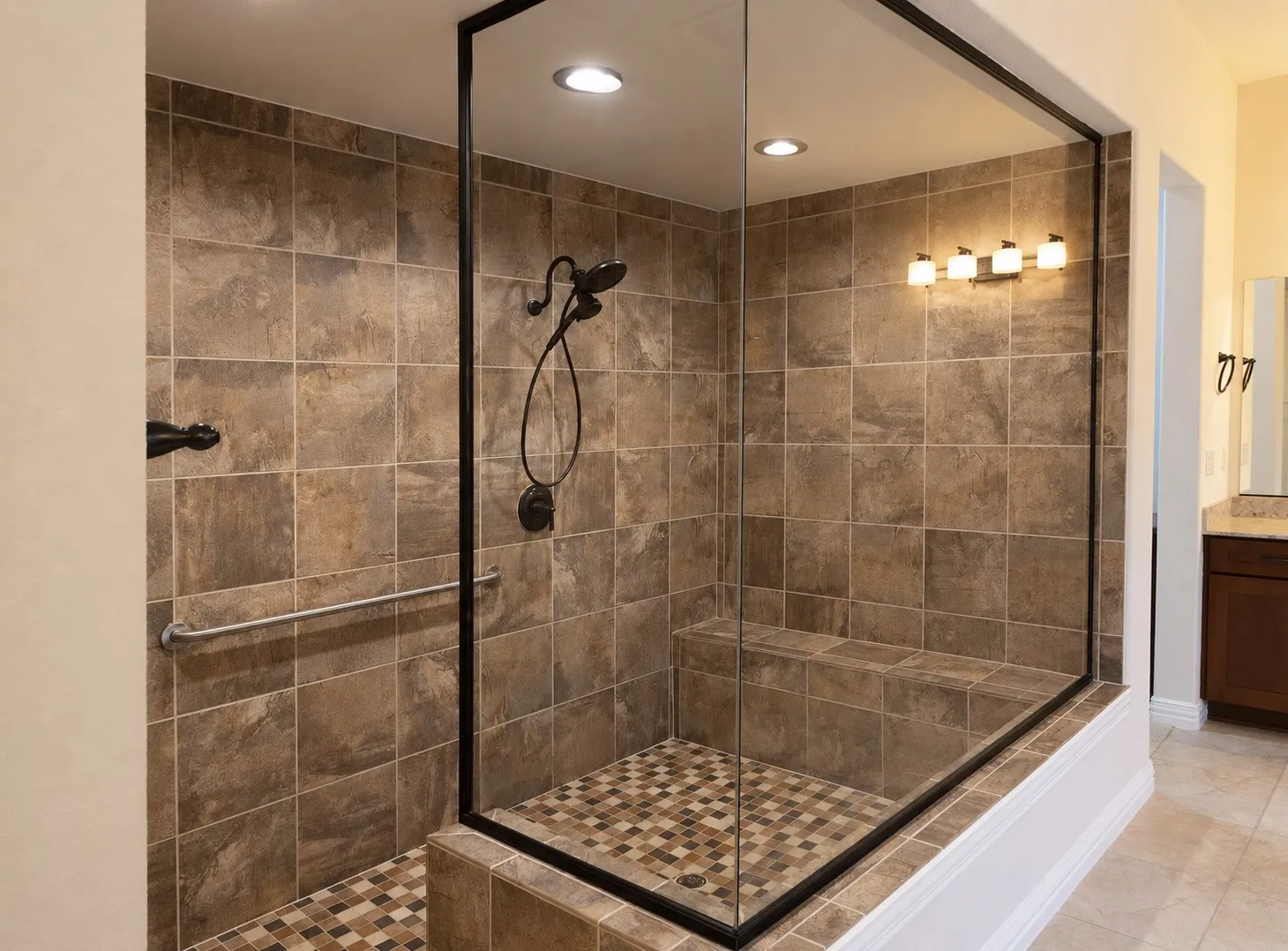 Single Family Residence For Sale in Denton County , 8908 Crestview, Denton, Texas 76207, 2 Bedroom, 3 Bathroom, 3 Garage spaces, 2,952 Sqft, built in 2011, mls#21343944, Real Estate Agent in Denton, Homes For Sale in Denton county, Homes For Sale in Denton, Realtor in Denton Texas, Real Estate Brokerage Independent Realty Texas, Luminita Cordes Realtor