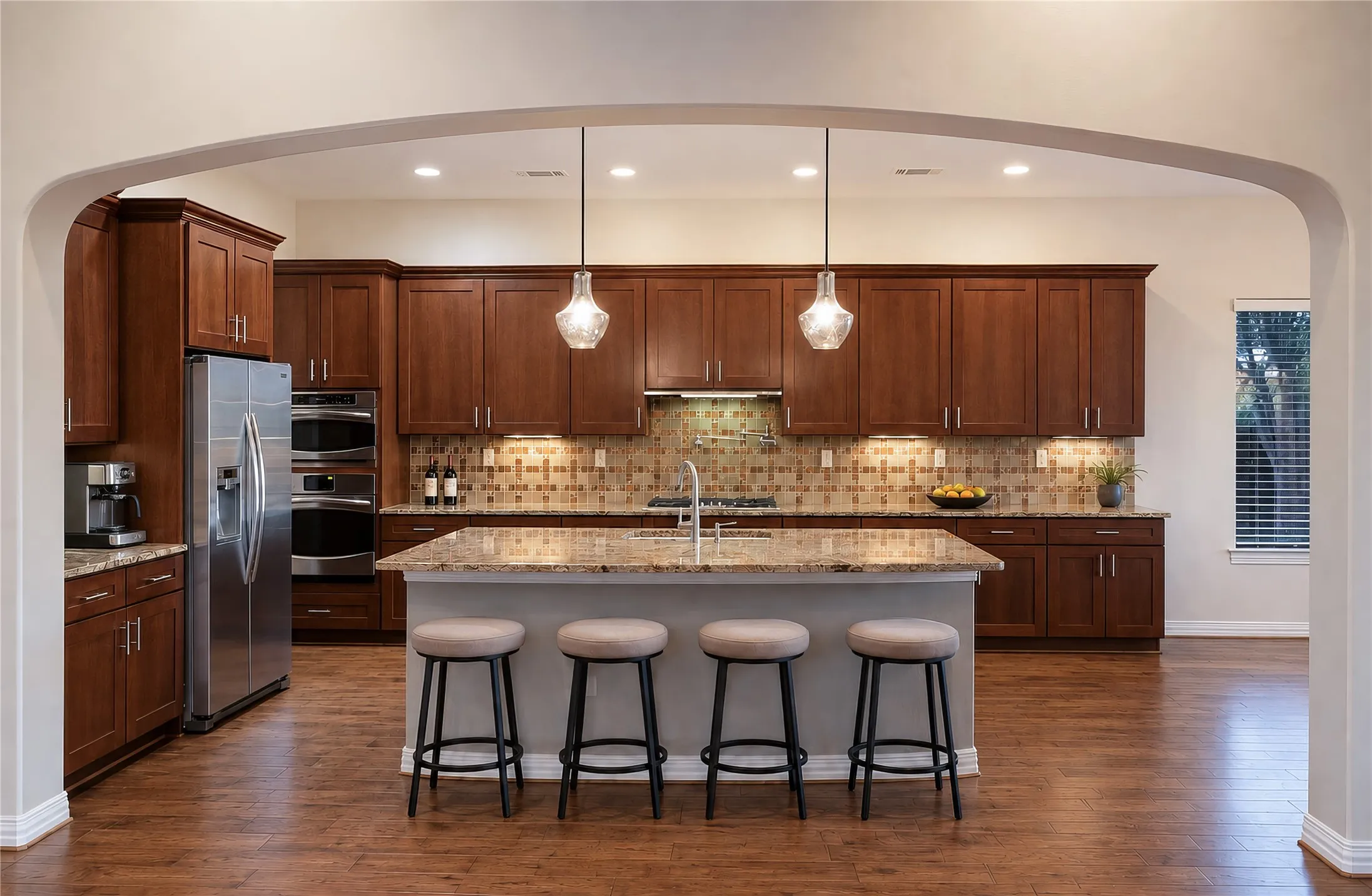 Single Family Residence For Sale in Denton County , 8908 Crestview, Denton, Texas 76207, 2 Bedroom, 3 Bathroom, 3 Garage spaces, 2,952 Sqft, built in 2011, mls#21343944, Real Estate Agent in Denton, Homes For Sale in Denton county, Homes For Sale in Denton, Realtor in Denton Texas, Real Estate Brokerage Independent Realty Texas, Luminita Cordes Realtor