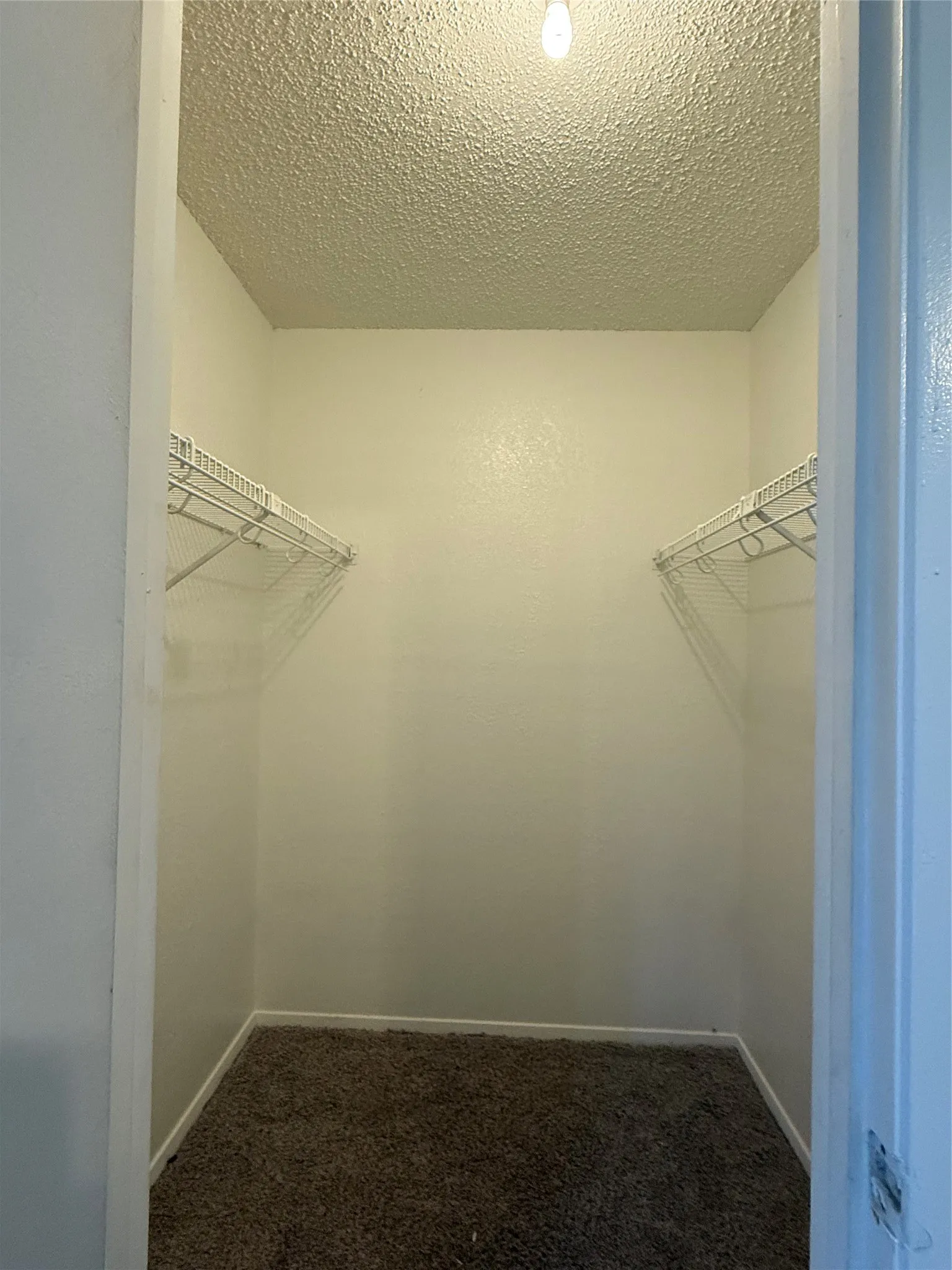 Condominium For Rent in Dallas County , 12480 Abrams Road 504, Dallas, Texas 75243, 1 Bedroom, 1 Bathroom, Garage spaces, 689 Sqft, built in 1982, mls#21386273, Real Estate Agent in Dallas, Homes For Rent in Dallas county, Homes For Rent in Dallas, Realtor in Dallas Texas, Real Estate Brokerage Independent Realty Texas, Luminita Cordes Realtor