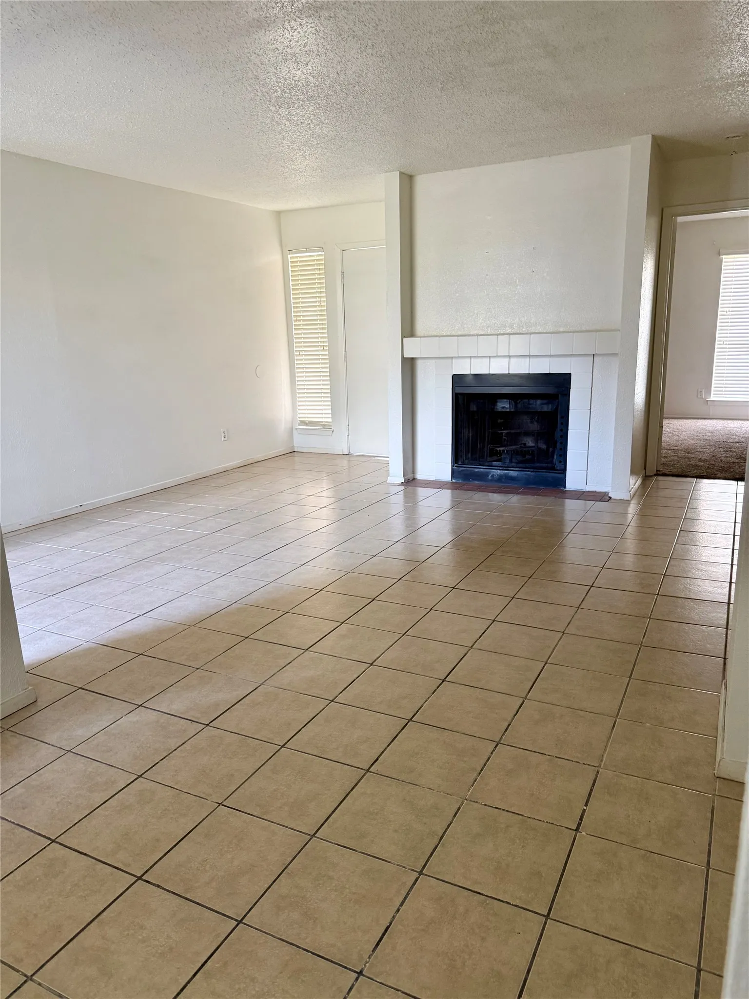 Condominium For Rent in Dallas County , 12480 Abrams Road 504, Dallas, Texas 75243, 1 Bedroom, 1 Bathroom, Garage spaces, 689 Sqft, built in 1982, mls#21386273, Real Estate Agent in Dallas, Homes For Rent in Dallas county, Homes For Rent in Dallas, Realtor in Dallas Texas, Real Estate Brokerage Independent Realty Texas, Luminita Cordes Realtor