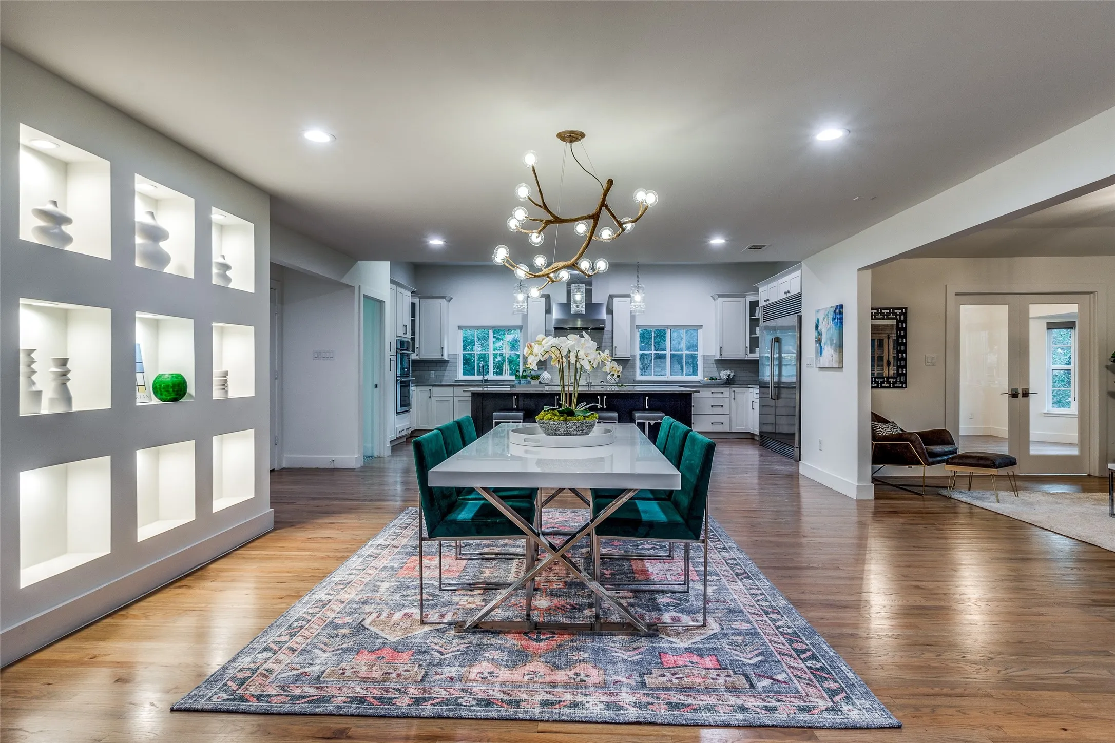 Single Family Residence For Sale in Dallas County , 5908 Melshire Drive, Dallas, Texas 75230, 4 Bedroom, 5 Bathroom, 2 Garage spaces, 4,169 Sqft, built in 1958, mls#21384717, Real Estate Agent in Dallas, Homes For Sale in Dallas county, Homes For Sale in Dallas, Realtor in Dallas Texas, Real Estate Brokerage Independent Realty Texas, Luminita Cordes Realtor