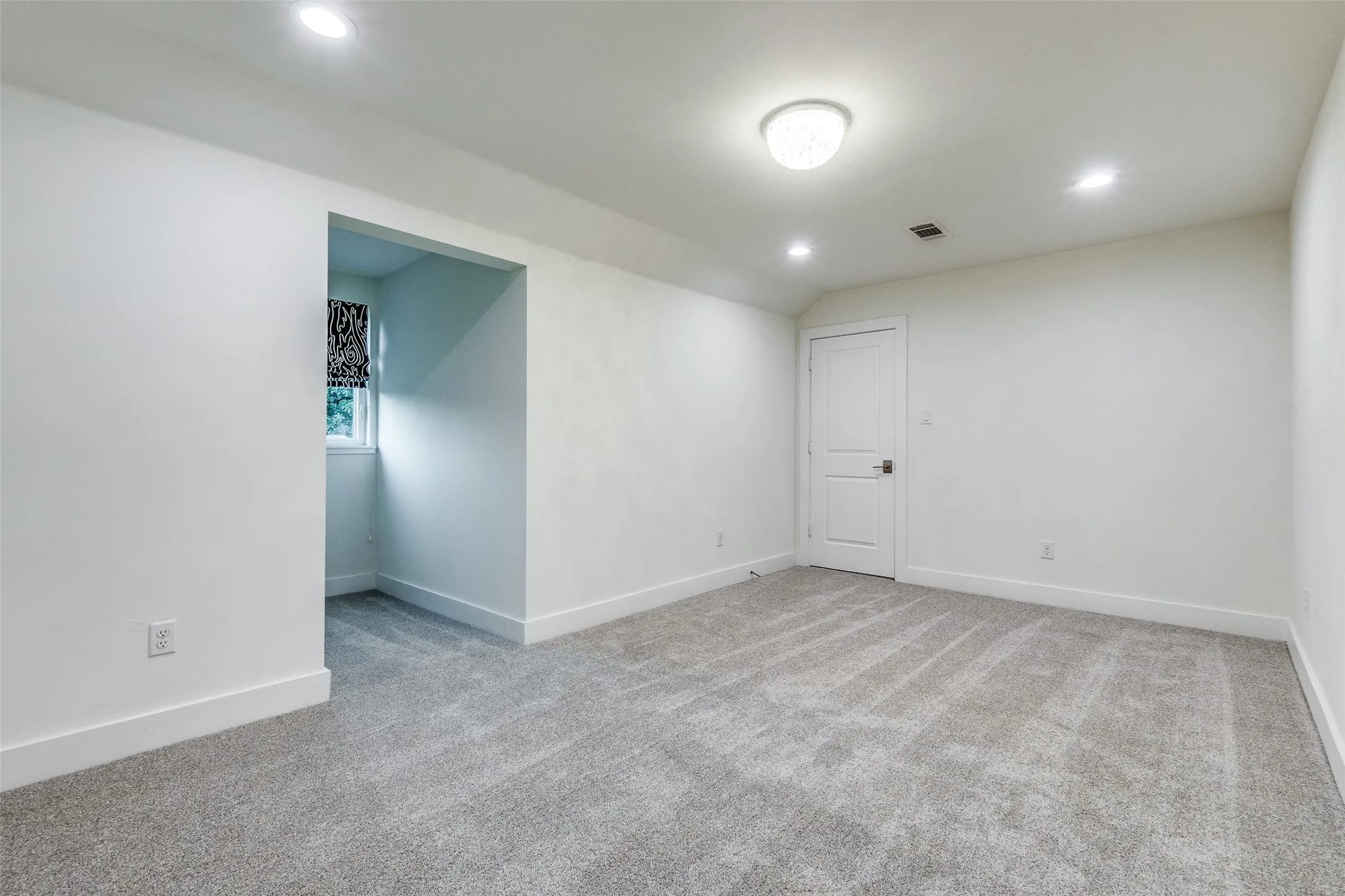 Single Family Residence For Sale in Dallas County , 5908 Melshire Drive, Dallas, Texas 75230, 4 Bedroom, 5 Bathroom, 2 Garage spaces, 4,169 Sqft, built in 1958, mls#21384717, Real Estate Agent in Dallas, Homes For Sale in Dallas county, Homes For Sale in Dallas, Realtor in Dallas Texas, Real Estate Brokerage Independent Realty Texas, Luminita Cordes Realtor