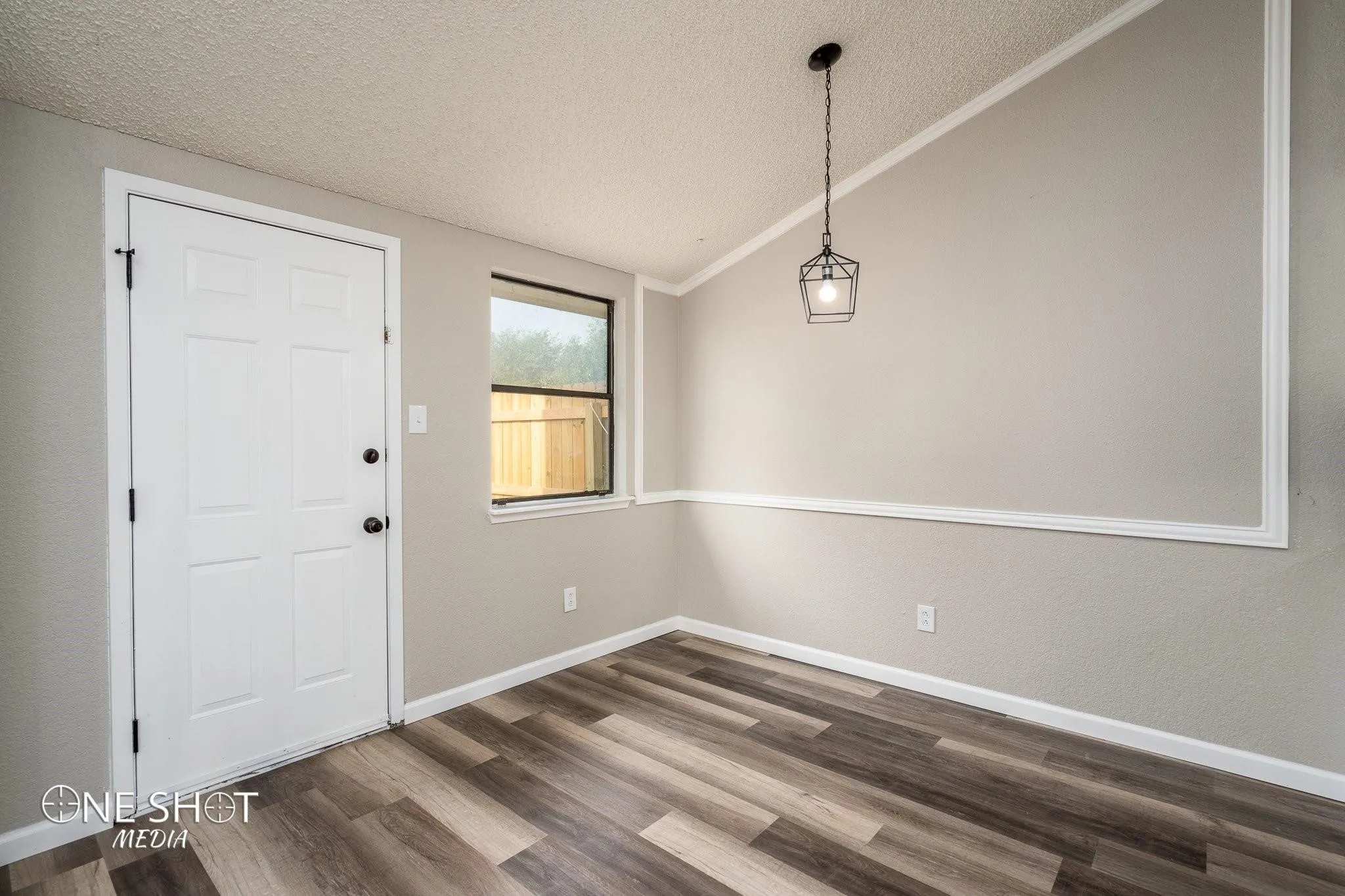 Townhouse For Rent in Taylor County , 1359 Yeomans Road, Abilene, Texas 79602, 2 Bedroom, 2 Bathroom, 1 Garage spaces, 1,090 Sqft, built in 1984, mls#21386275, Real Estate Agent in Abilene, Homes For Rent in Taylor county, Homes For Rent in Abilene, Realtor in Abilene Texas, Real Estate Brokerage Independent Realty Texas, Luminita Cordes Realtor