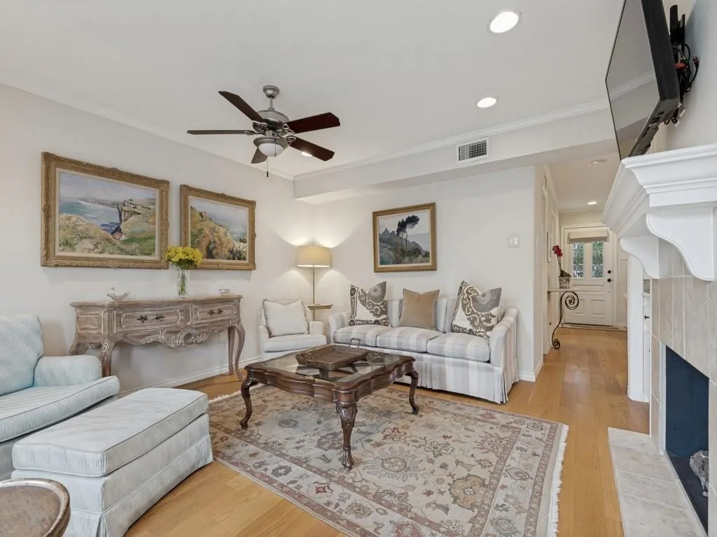 Condominium For Rent in Dallas County , 7617 Riverbrook Drive, Dallas, Texas 75230, 3 Bedroom, 3 Bathroom, Garage spaces, 1,630 Sqft, built in 1969, mls#21385474, Real Estate Agent in Dallas, Homes For Rent in Dallas county, Homes For Rent in Dallas, Realtor in Dallas Texas, Real Estate Brokerage Independent Realty Texas, Luminita Cordes Realtor