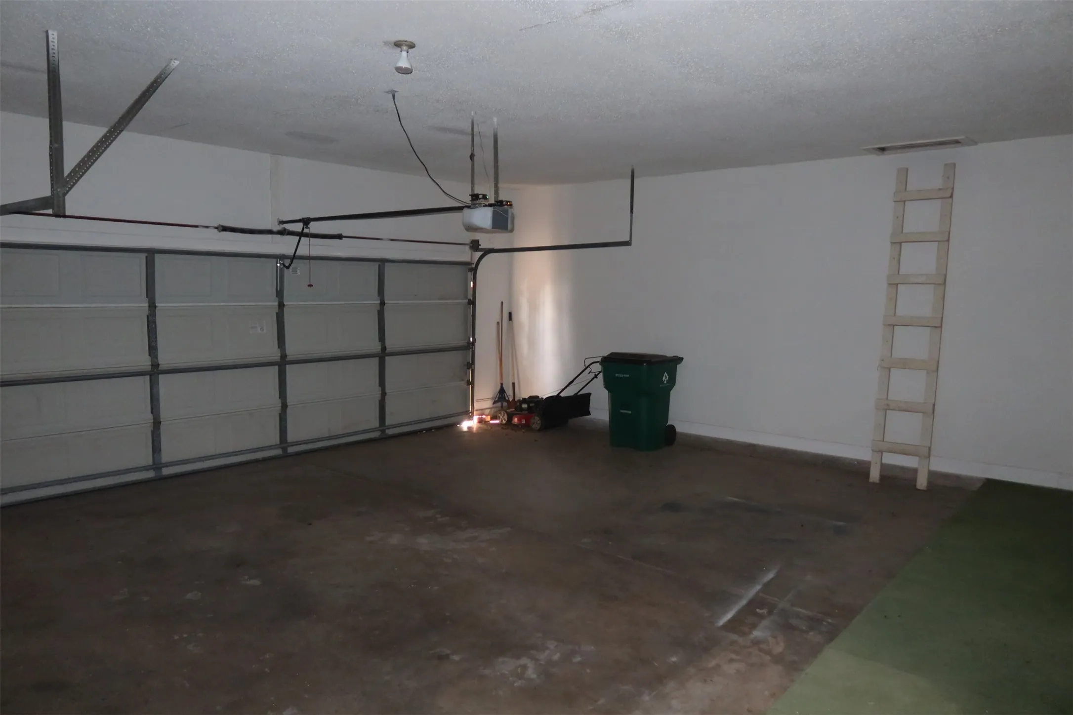Single Family Residence For Sale in Baylor County , 707 N FOLEY Street, Seymour, Texas 76308, 4 Bedroom, 2 Bathroom, 2 Garage spaces, 1,753 Sqft, built in 1937, mls#21386213, Real Estate Agent in Seymour, Homes For Sale in Baylor county, Homes For Sale in Seymour, Realtor in Seymour Texas, Real Estate Brokerage Independent Realty Texas, Luminita Cordes Realtor